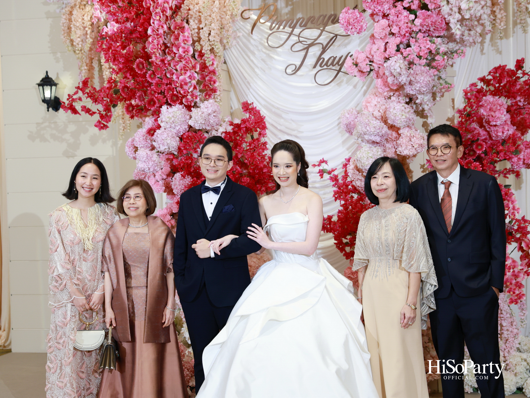 งานฉลองมงคลสมรส คุณพิมพ์ประพัทธ์ สนิทวงศ์ ณ อยุธยา - คุณทยา อุทโยภาศ ณ ดิ แอทธินี โฮเทล แบงค็อก