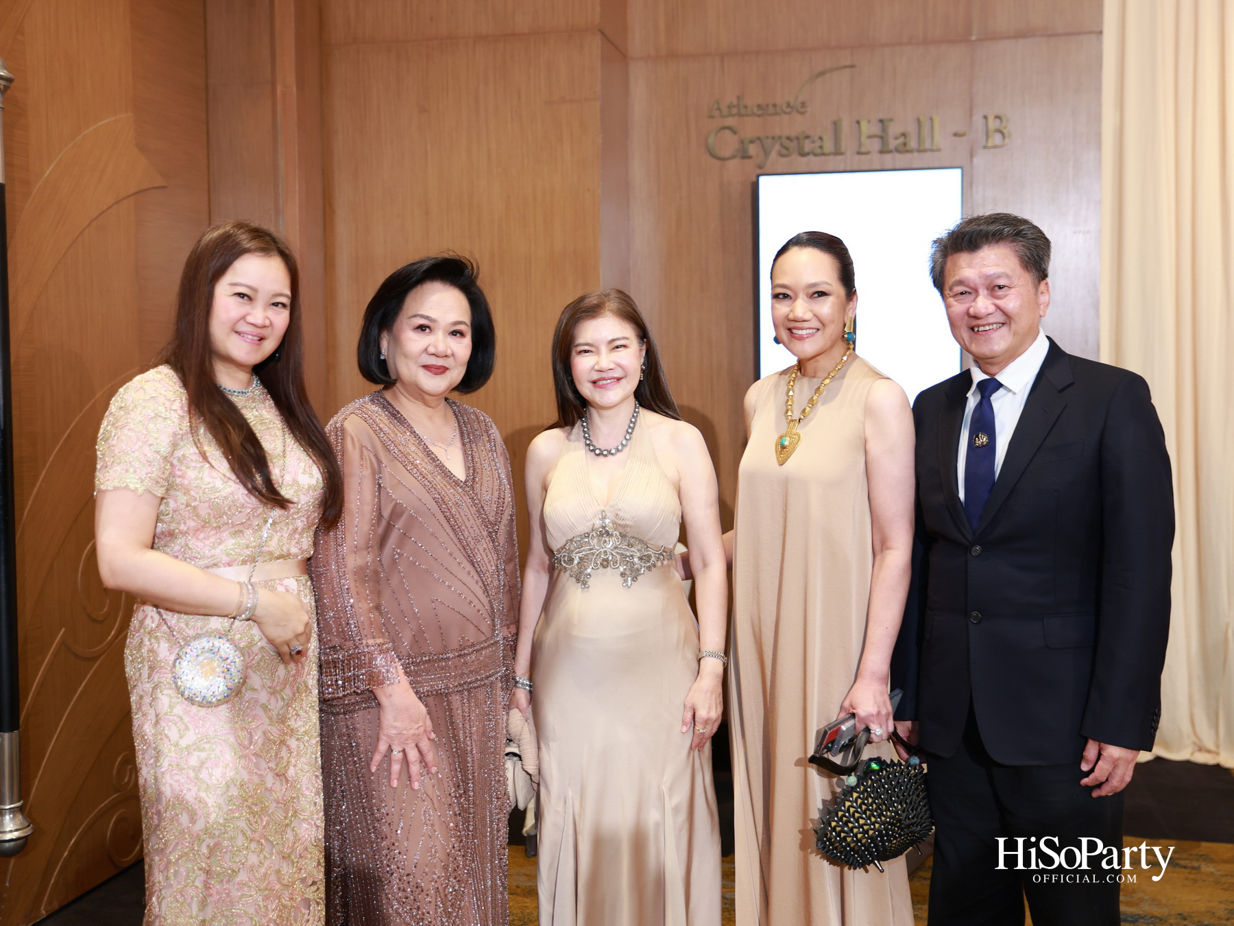 งานฉลองมงคลสมรส คุณพิมพ์ประพัทธ์ สนิทวงศ์ ณ อยุธยา - คุณทยา อุทโยภาศ ณ ดิ แอทธินี โฮเทล แบงค็อก