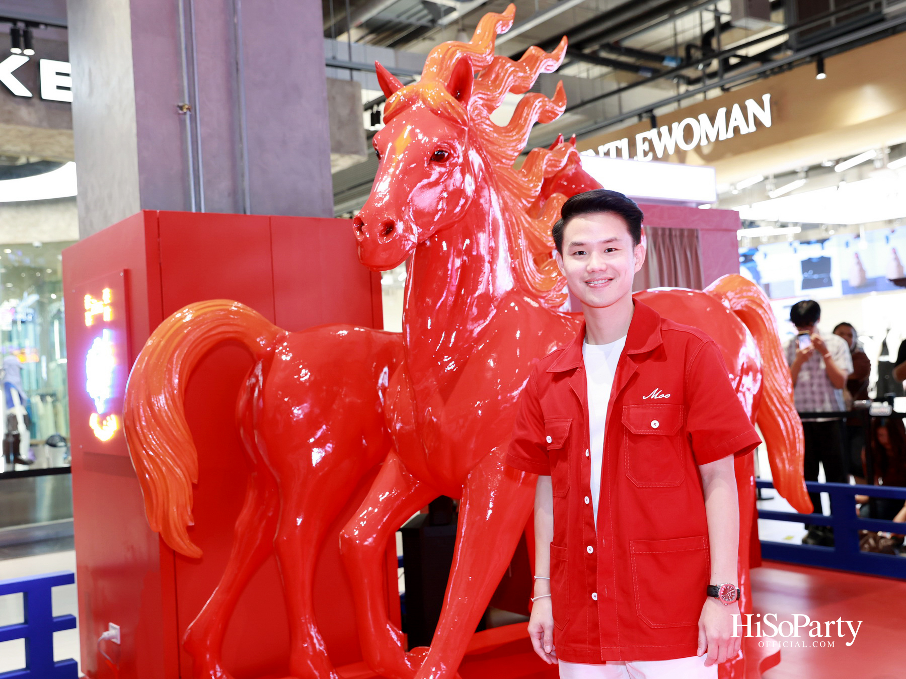 MOO Bangkok x Num Eiang