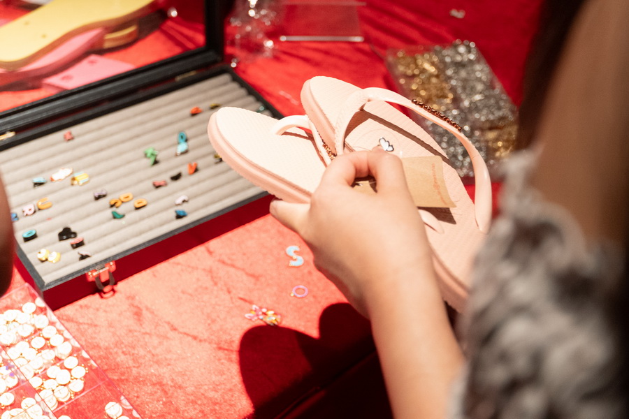 Havaianas จัดนิทรรศการ ‘Break the Rush’ เปิดโลกศิลปะผ่านรองเท้าแตะไอคอนิก