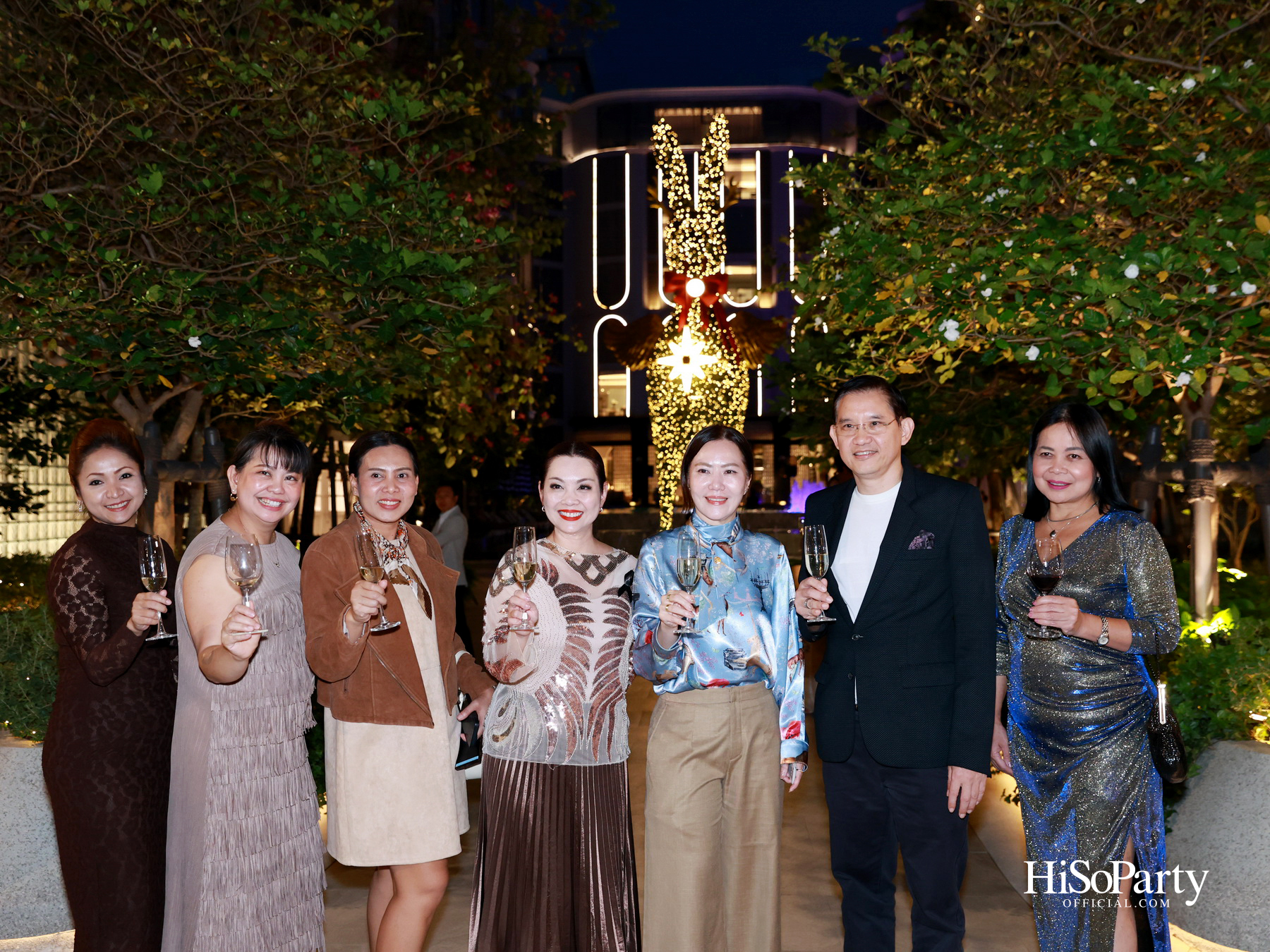 เดอะ สลิล ริเวอร์ไซด์ – กรุงเทพฯ เปิดไฟประติมากรรม ‘Angel of Dreams’ ต้อนรับเทศกาลคริสต์มาส 2025