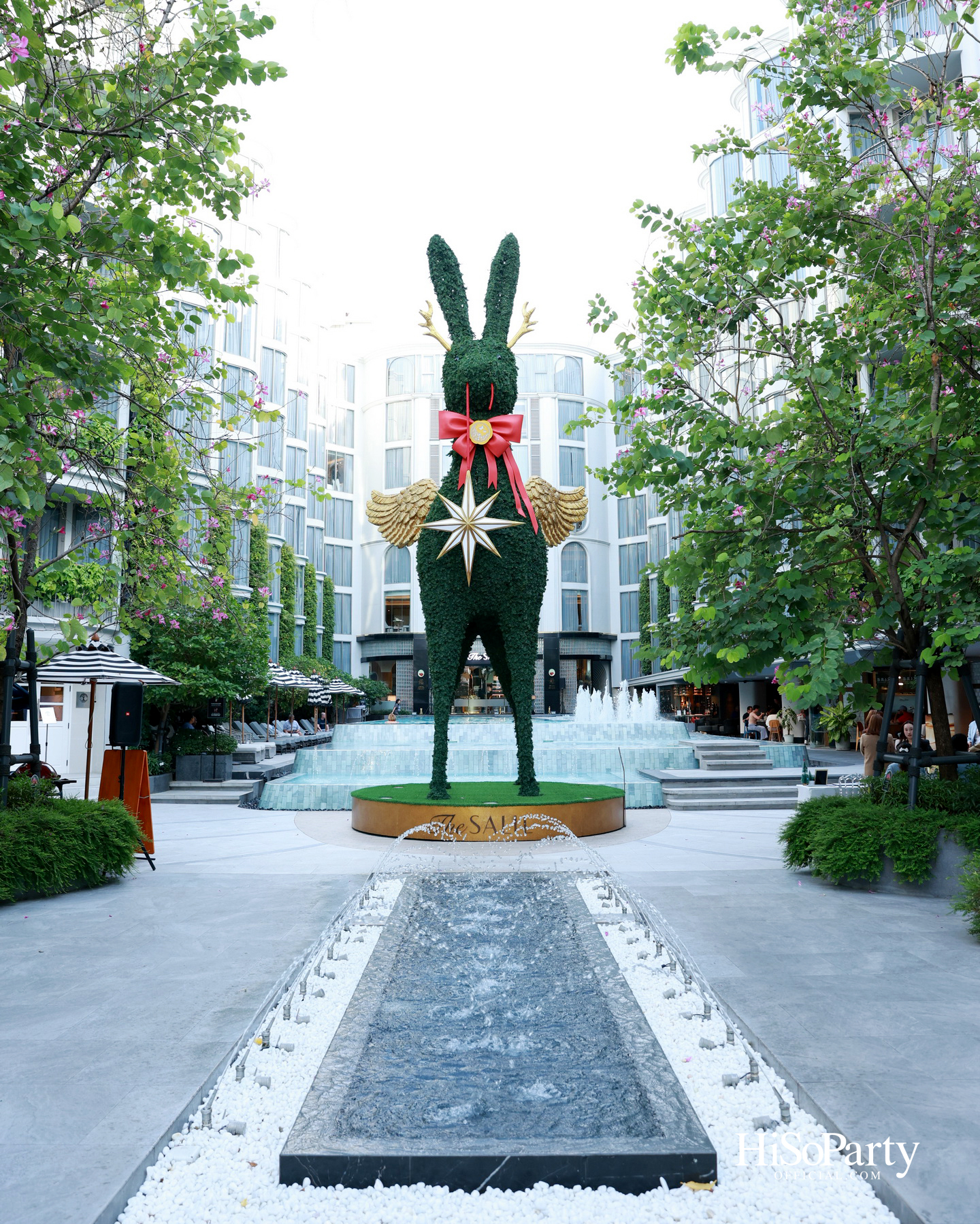 เดอะ สลิล ริเวอร์ไซด์ – กรุงเทพฯ เปิดไฟประติมากรรม ‘Angel of Dreams’ ต้อนรับเทศกาลคริสต์มาส 2025