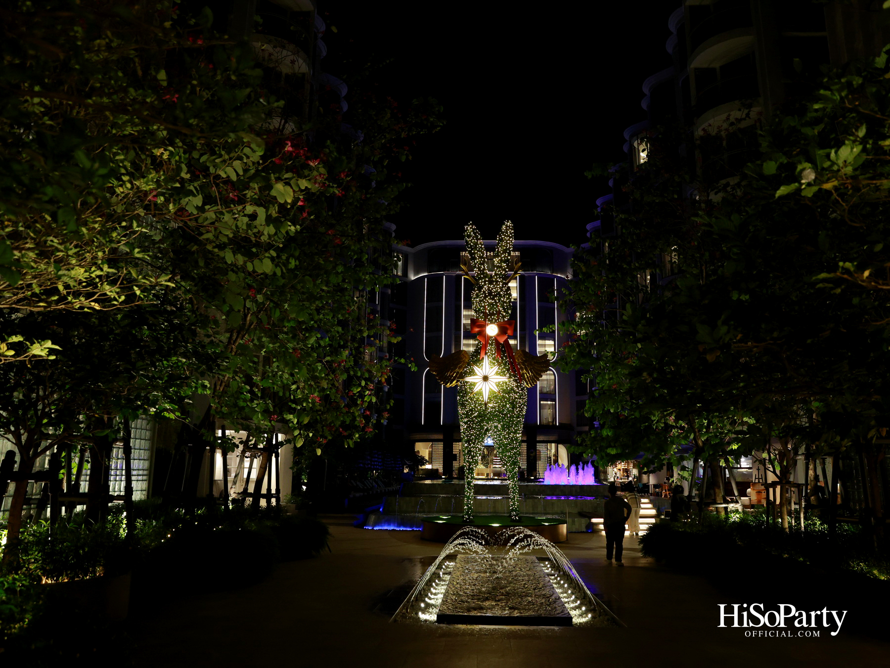 เดอะ สลิล ริเวอร์ไซด์ – กรุงเทพฯ เปิดไฟประติมากรรม ‘Angel of Dreams’ ต้อนรับเทศกาลคริสต์มาส 2025