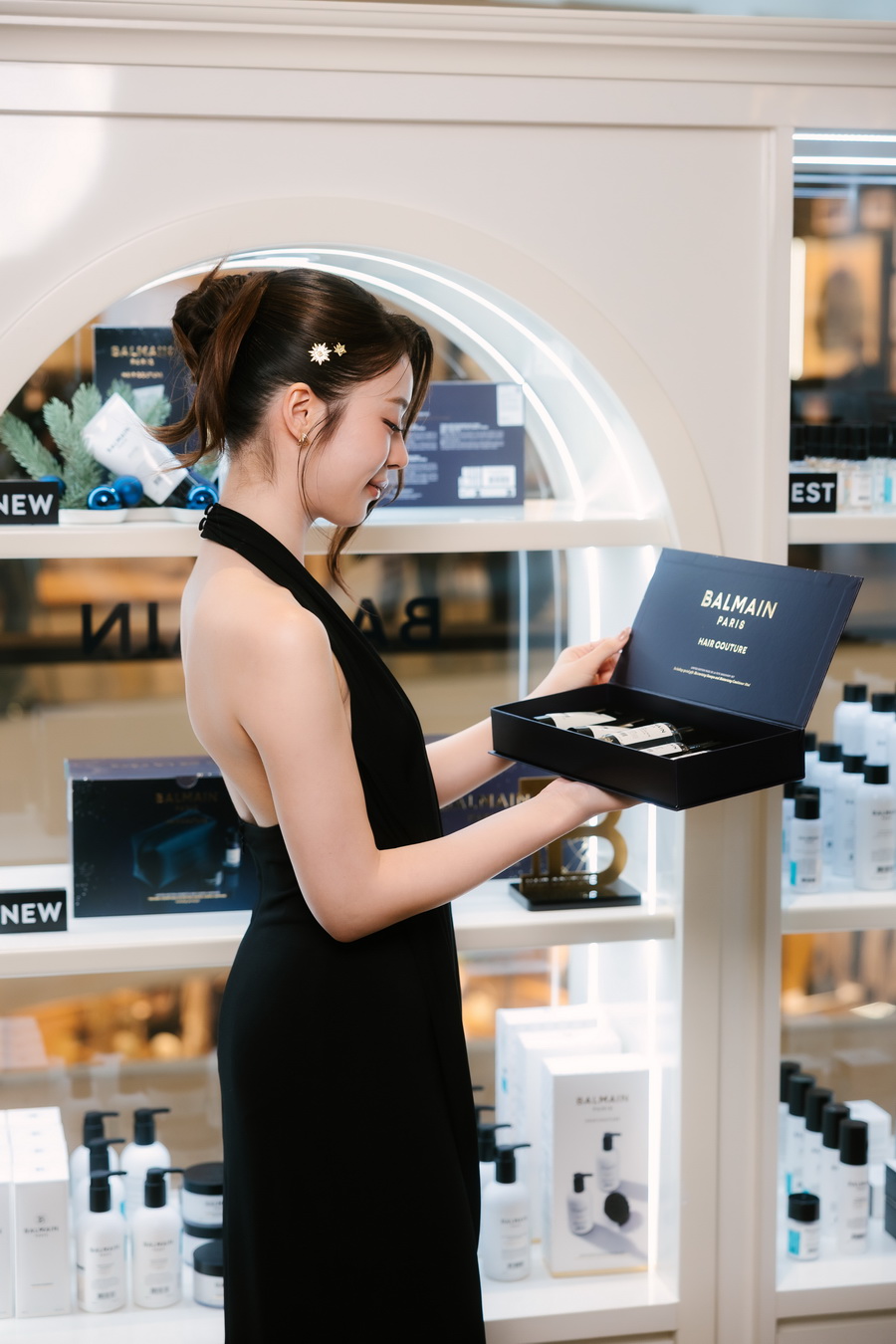Balmain Hair เปิดป็อปอัพสโตร์เฉลิมฉลองเทศกาลแห่งความสุข สัมผัสความหรูหราแบบ ‘Parisian In Town’ ที่ Central Embassy