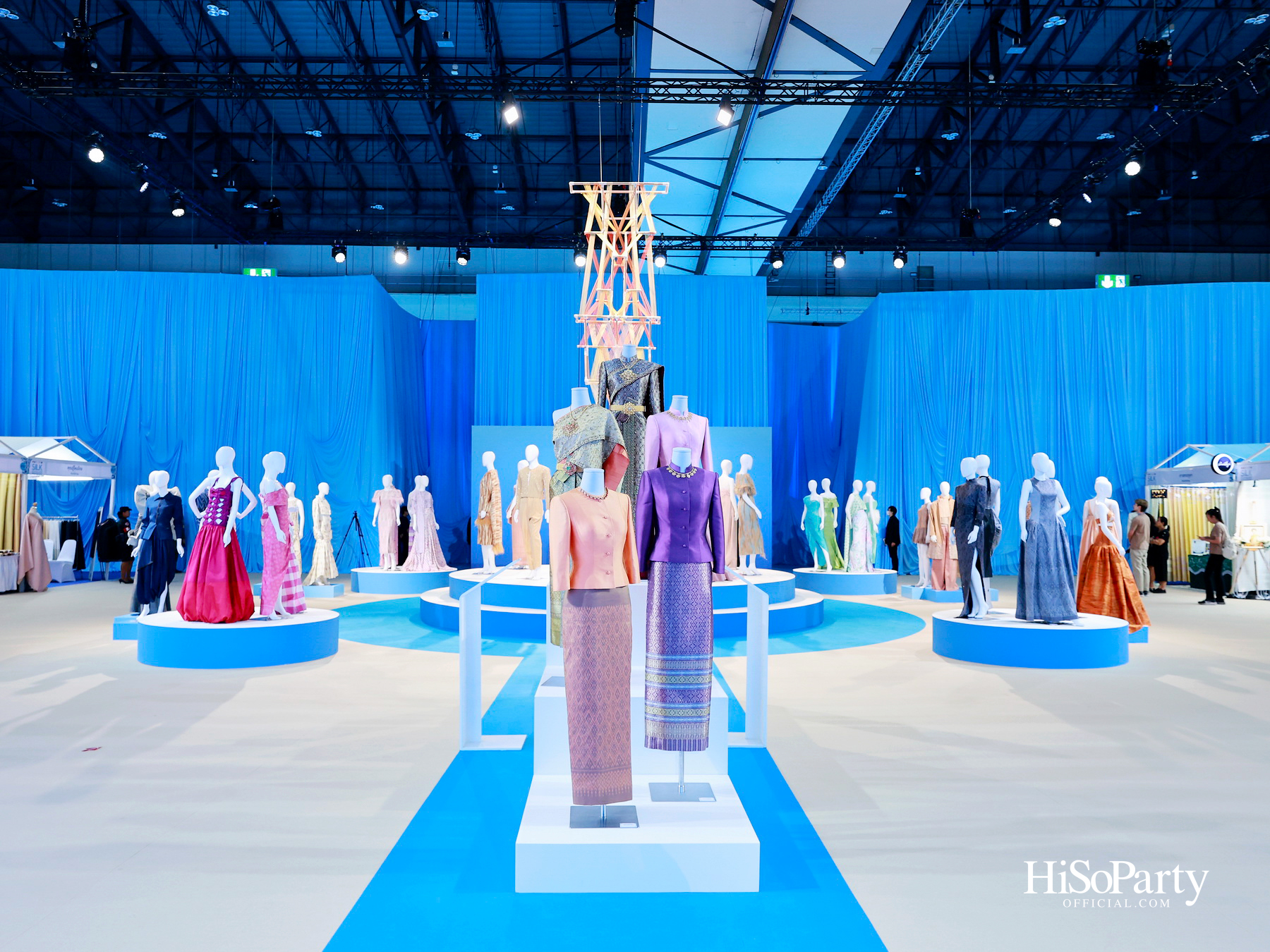 สมเด็จพระเจ้าลูกเธอ เจ้าฟ้าสิริวัณณวรี นารีรัตนราชกัญญา เสด็จเป็นองค์ประธานในพิธีเปิดงาน ‘Silk Festival 2025 สู่การพัฒนาที่ยั่งยืน’