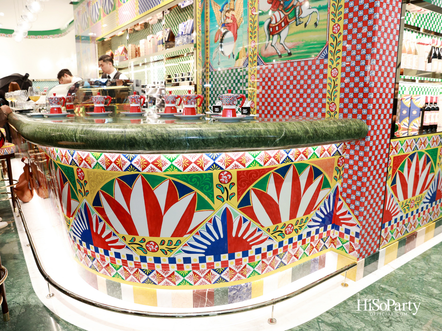 Dolce&Gabbana เปิดตัว DG Caffè แห่งแรกในเอเชียตะวันออกเฉียงใต้ ณ ศูนย์การค้าสยามพารากอน