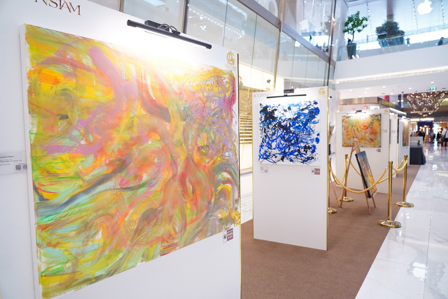 ‘Colors World’ เปิดโลกศิลปะของน้องกรณ์ ศิลปินวัย 3 ขวบ พร้อมประมูลผลงานช่วยฟื้นฟูโรงเรียนที่สงขลา