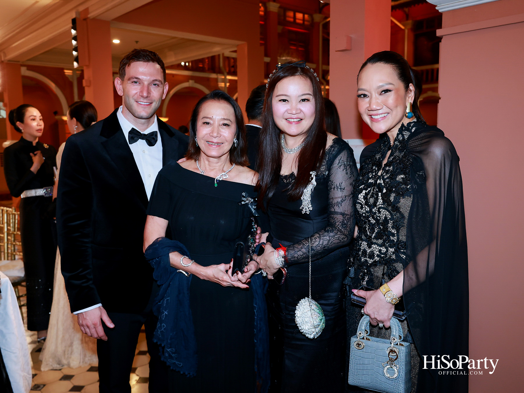 SIRIVANNAVARI ร่วมกับ BEAUTY GEMS จัดงานแฟชั่นโชว์จิวเวลรีชั้นสูงในคอลเลกชัน ‘Treasure of Dreams’ ประจำปี 2025