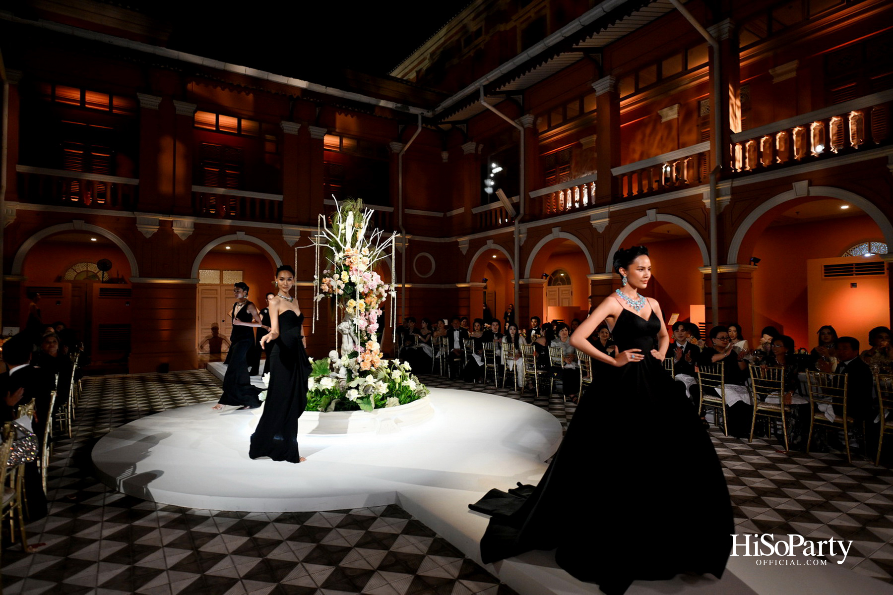 SIRIVANNAVARI ร่วมกับ BEAUTY GEMS จัดงานแฟชั่นโชว์จิวเวลรีชั้นสูงในคอลเลกชัน ‘Treasure of Dreams’ ประจำปี 2025