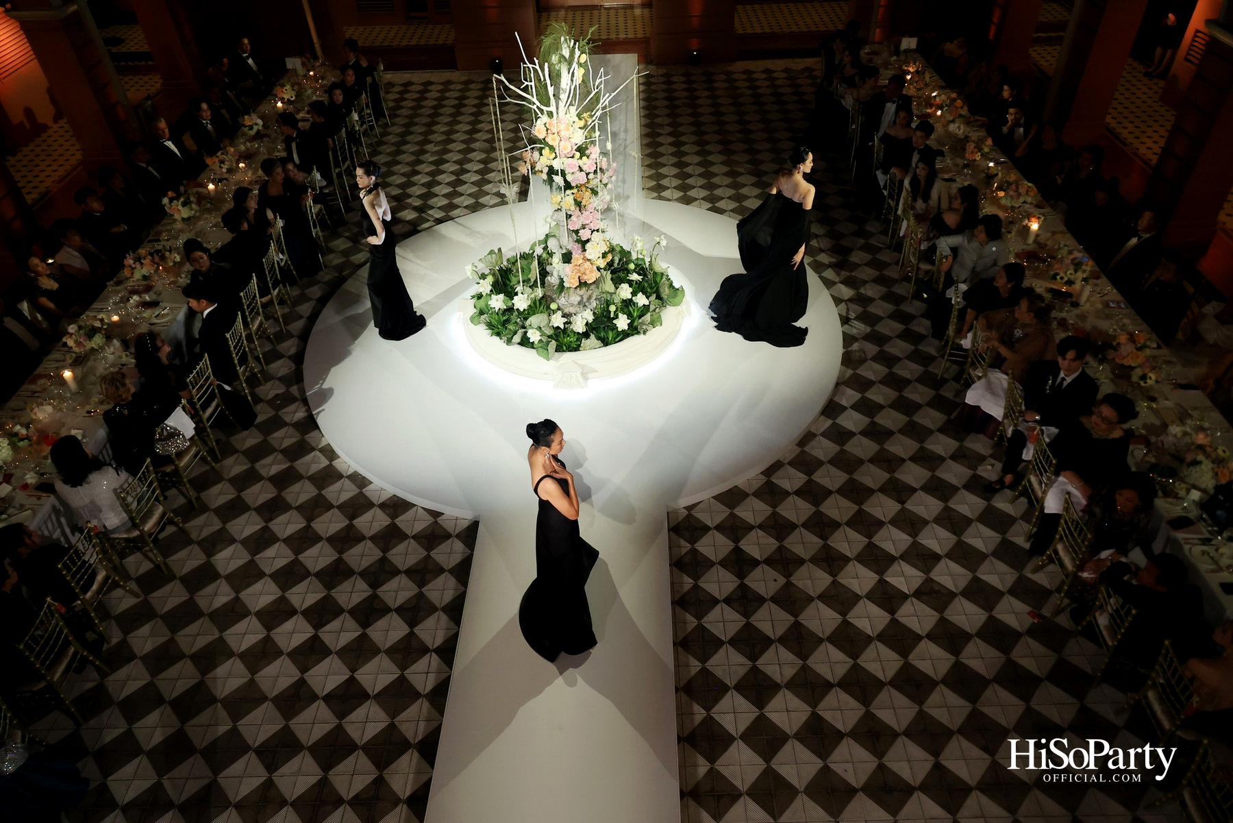 SIRIVANNAVARI ร่วมกับ BEAUTY GEMS จัดงานแฟชั่นโชว์จิวเวลรีชั้นสูงในคอลเลกชัน ‘Treasure of Dreams’ ประจำปี 2025