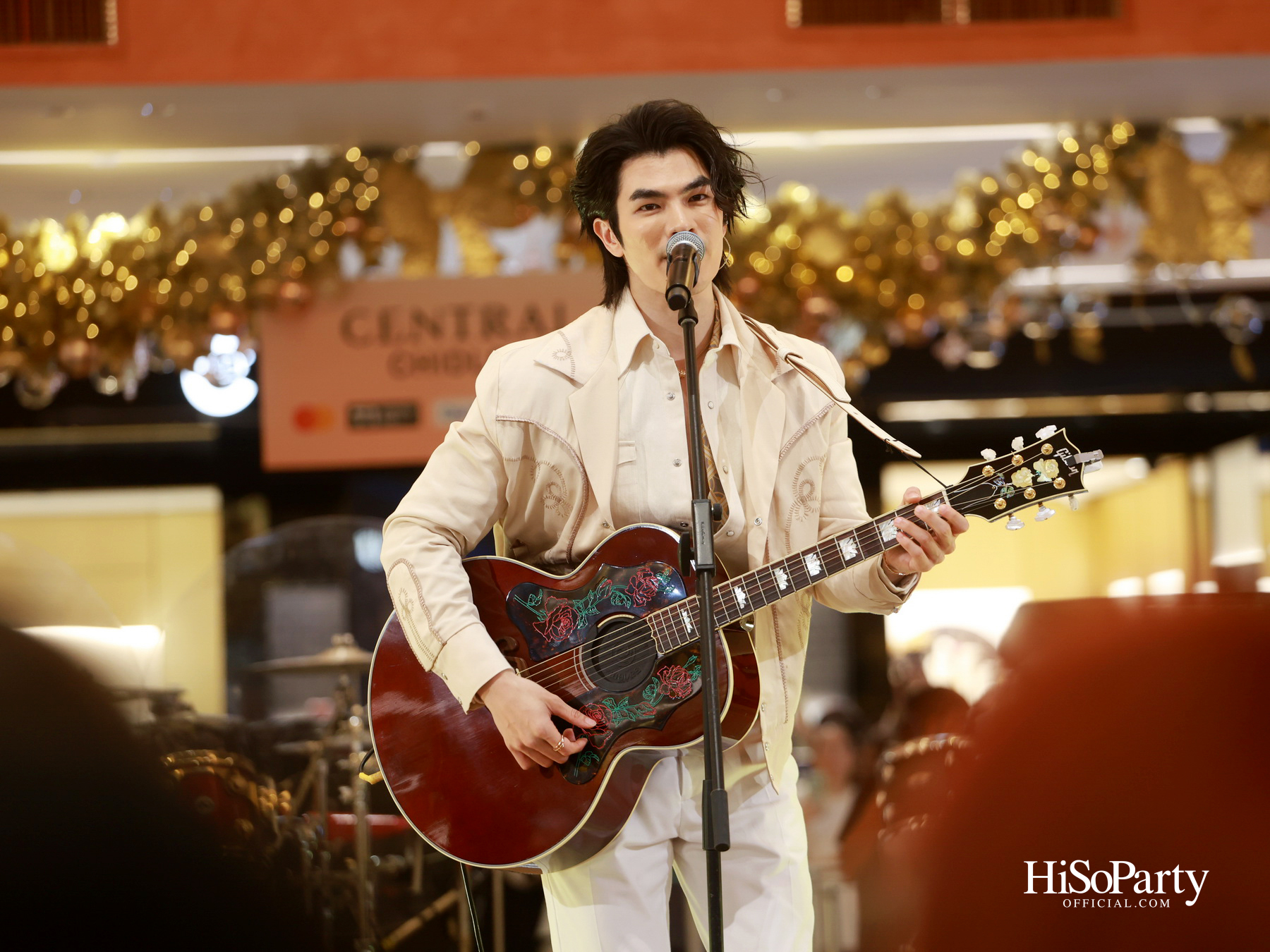 Central Chidlom Every Moment With You