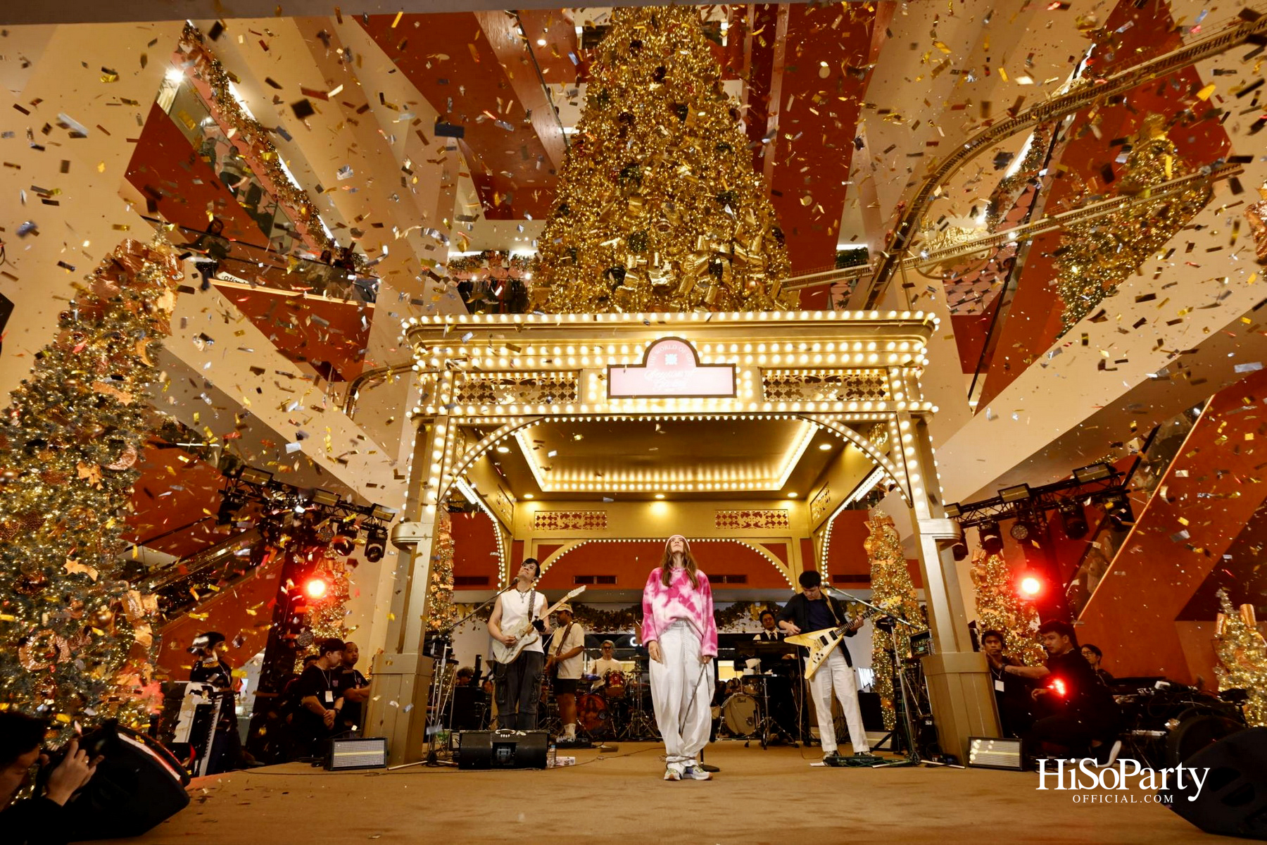 Central Chidlom Every Moment With You