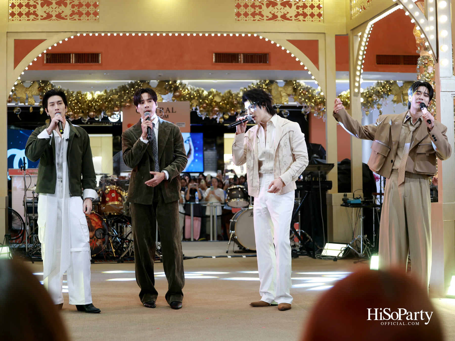 Central Chidlom Every Moment With You