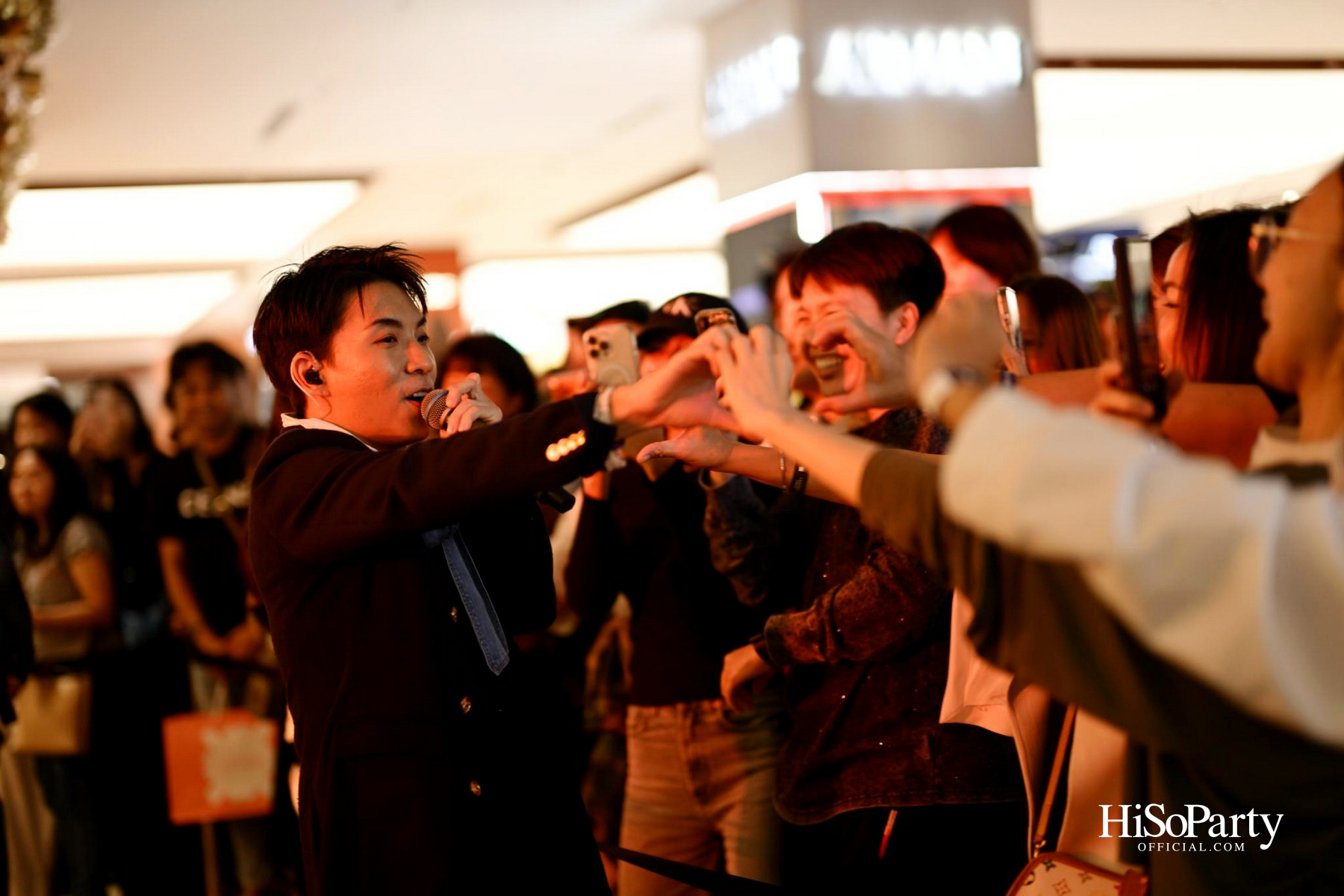 Central Chidlom Every Moment With You