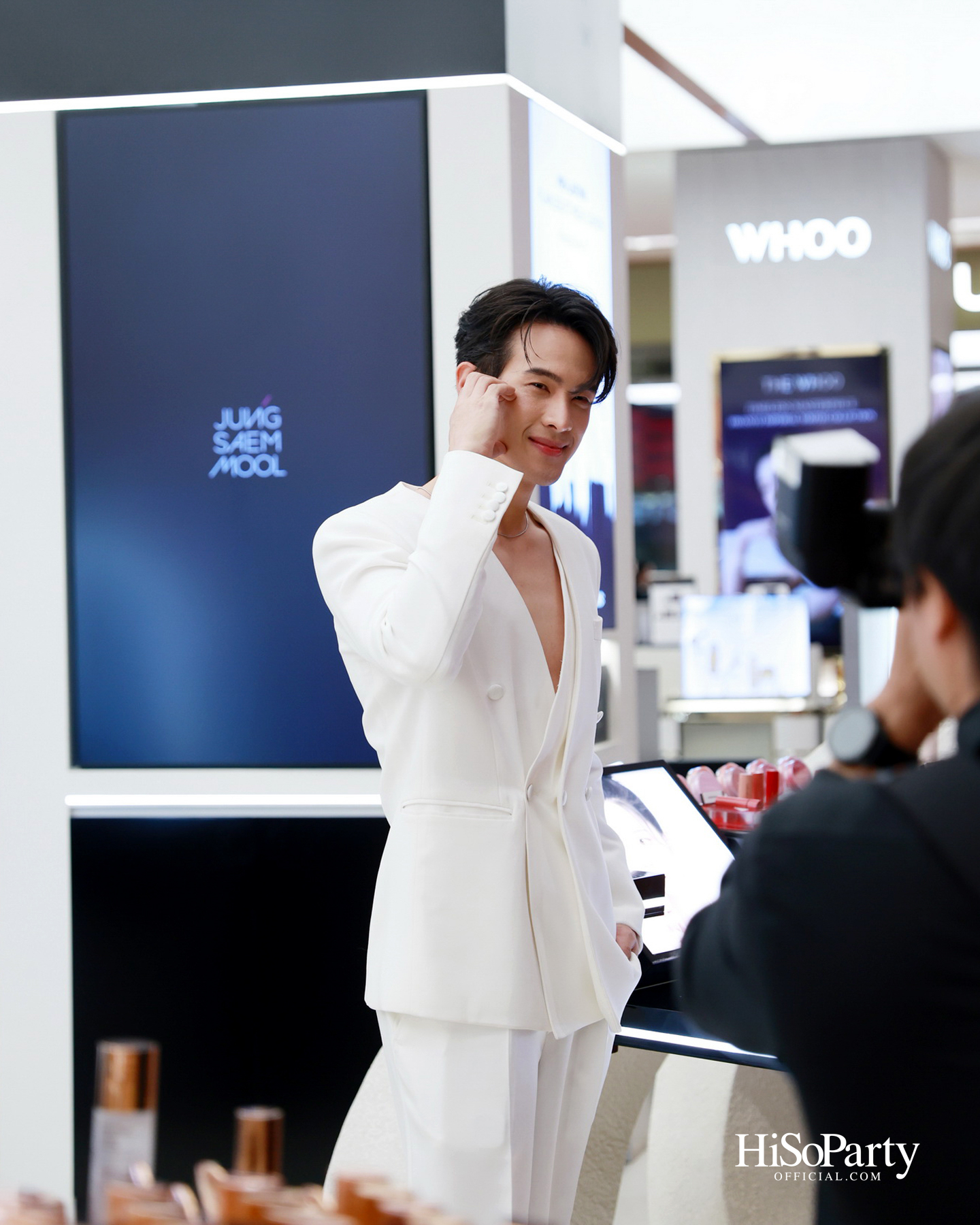 Central Chidlom Every Moment With You