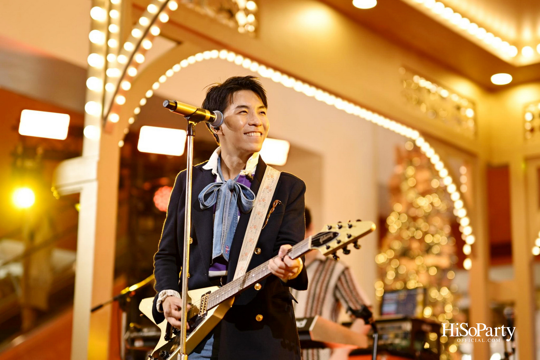 Central Chidlom Every Moment With You