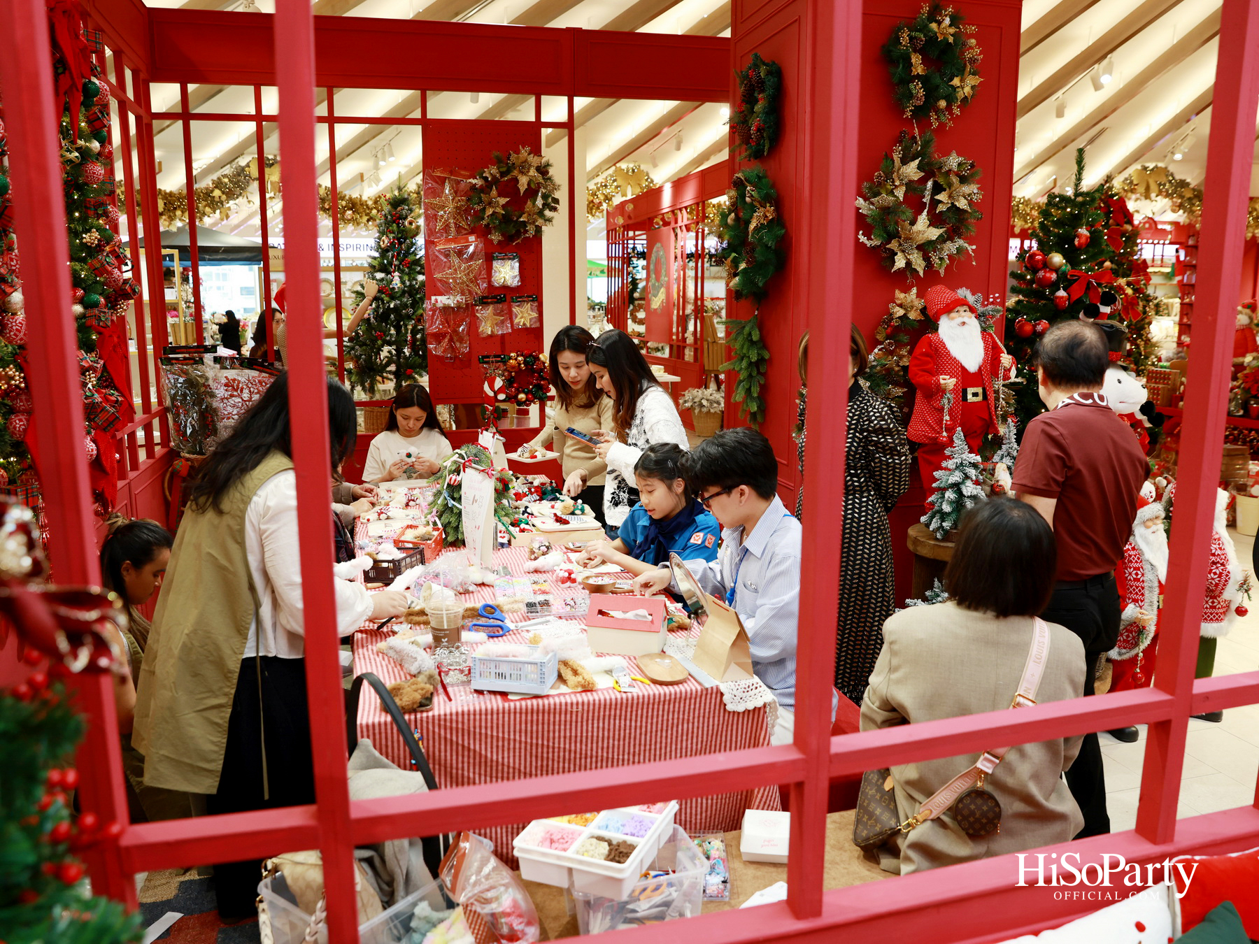 Central Chidlom Every Moment With You