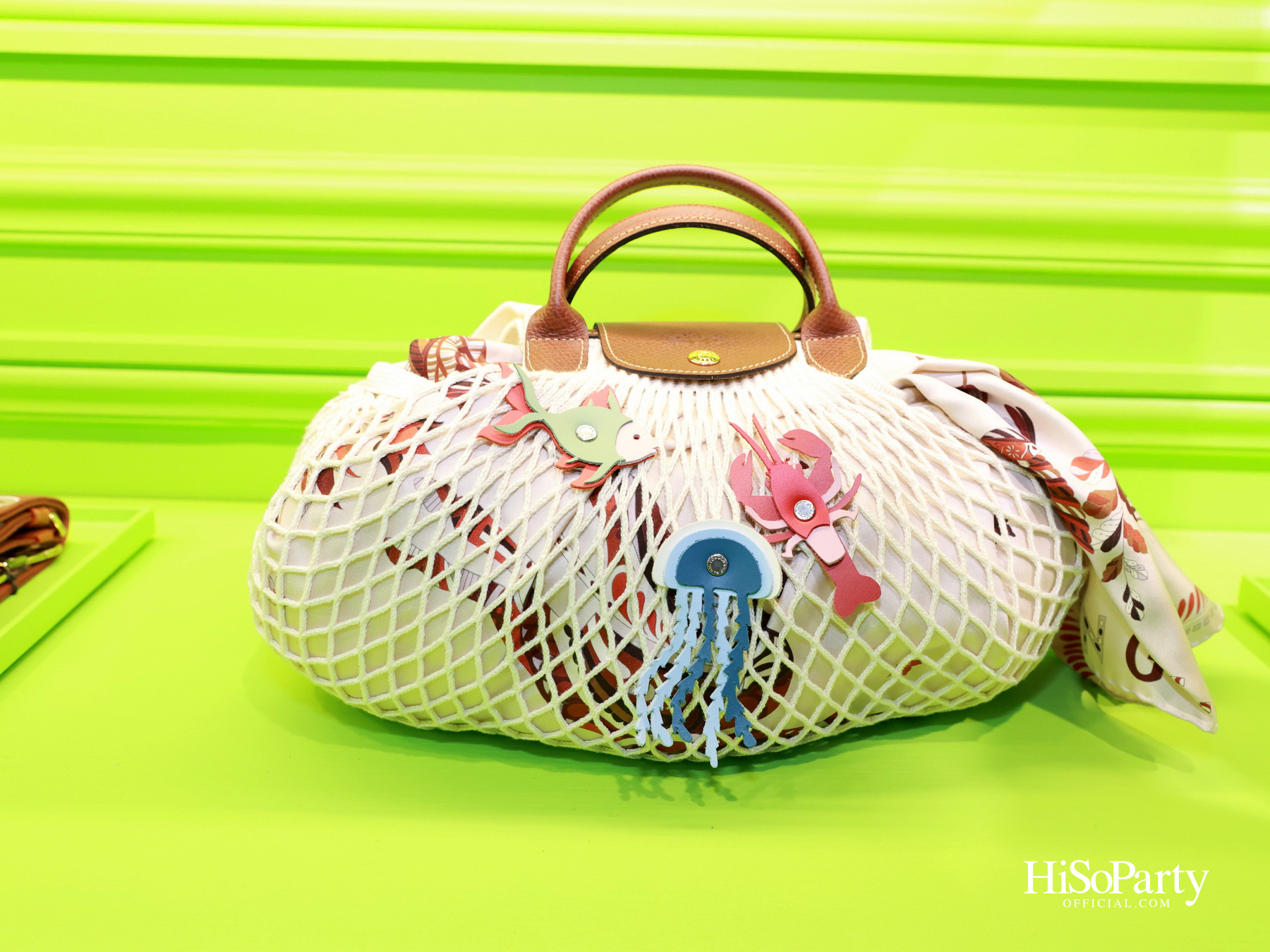 Longchamp เปิดตัว ‘Green Pop-Up’ เนรมิตโลกสีเขียวสุดครีเอทีฟ ใจกลางย่านทรงวาด