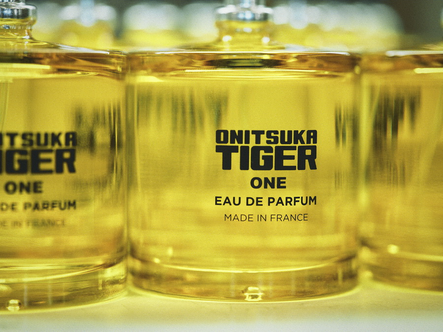 Onitsuka Tiger เปิดตัว Eau de Parfum ครั้งแรก 4 กลิ่นสุดไอคอนิก ถ่ายทอดเสน่ห์ ‘Wearing Quiet Radiance’