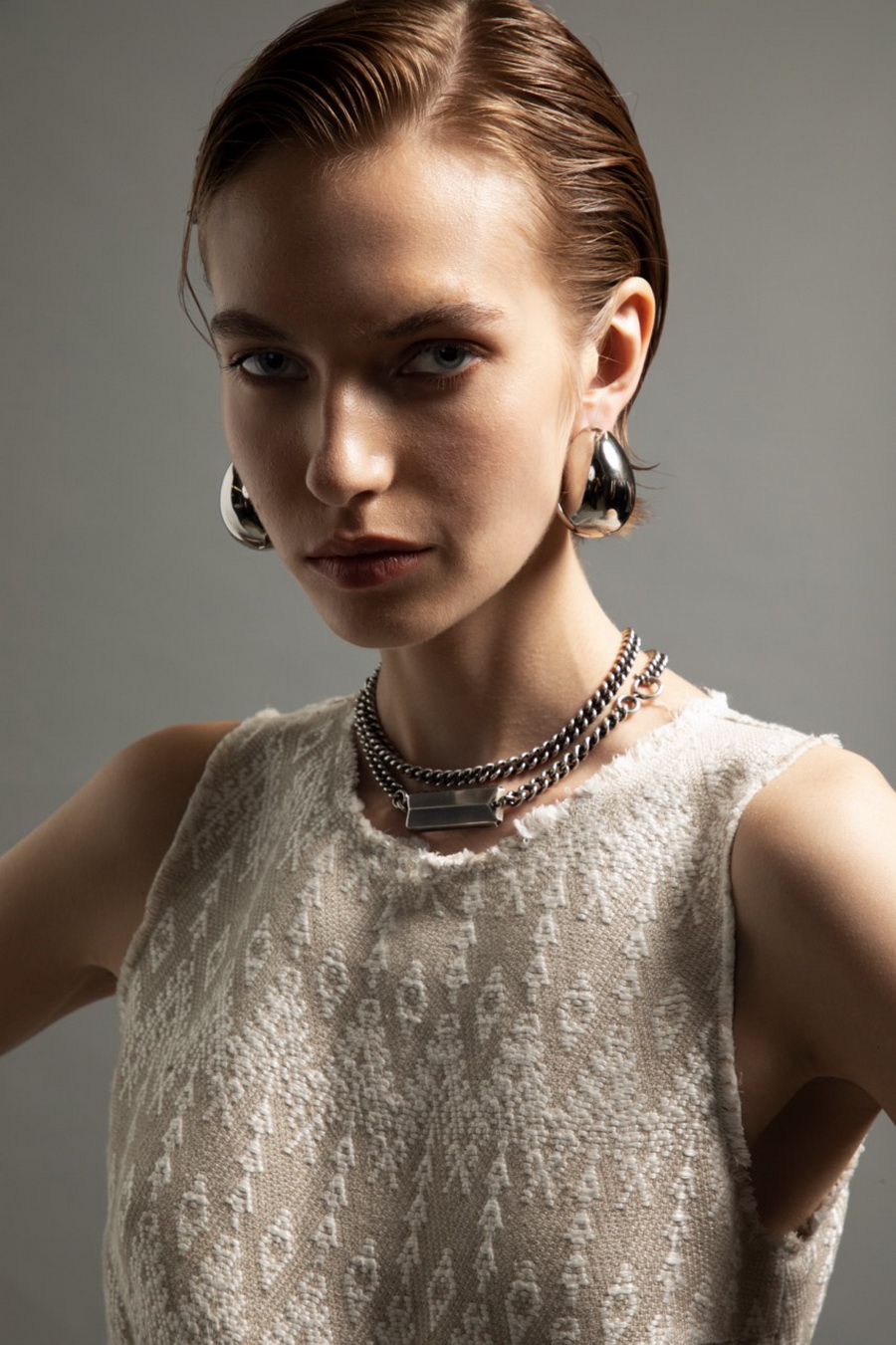 Jim Thompson by LISA VON TANG ผลงานคอลแลบที่น่าจับตา เมื่อตำนานผ้าไทยโลดแล่นบนแฟชั่นรีสอร์ตแวร์ร่วมสมัย