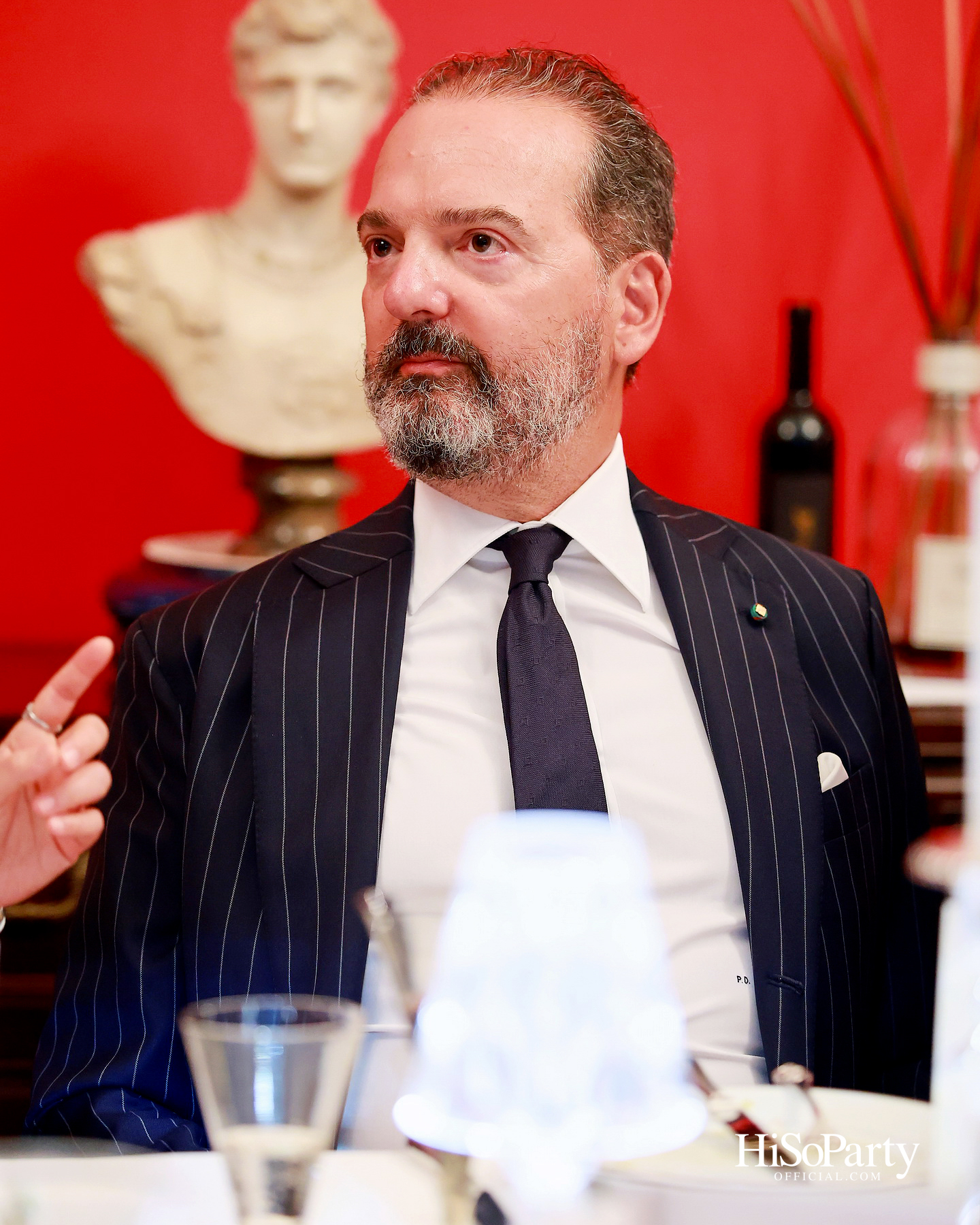 เอกอัครราชทูตอิตาลีเป็นเจ้าภาพมอบเครื่องราชอิสริยาภรณ์ Officer of the Order of Merit of the Italian Republic แด่ คุณวราวุธ ศิลปอาชา