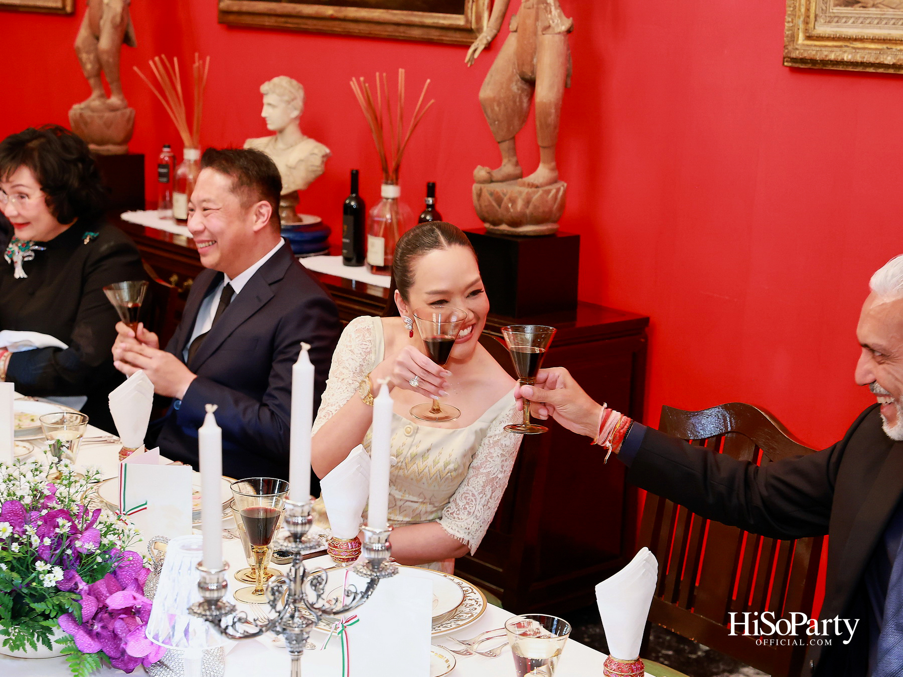 เอกอัครราชทูตอิตาลีเป็นเจ้าภาพมอบเครื่องราชอิสริยาภรณ์ Officer of the Order of Merit of the Italian Republic แด่ คุณวราวุธ ศิลปอาชา