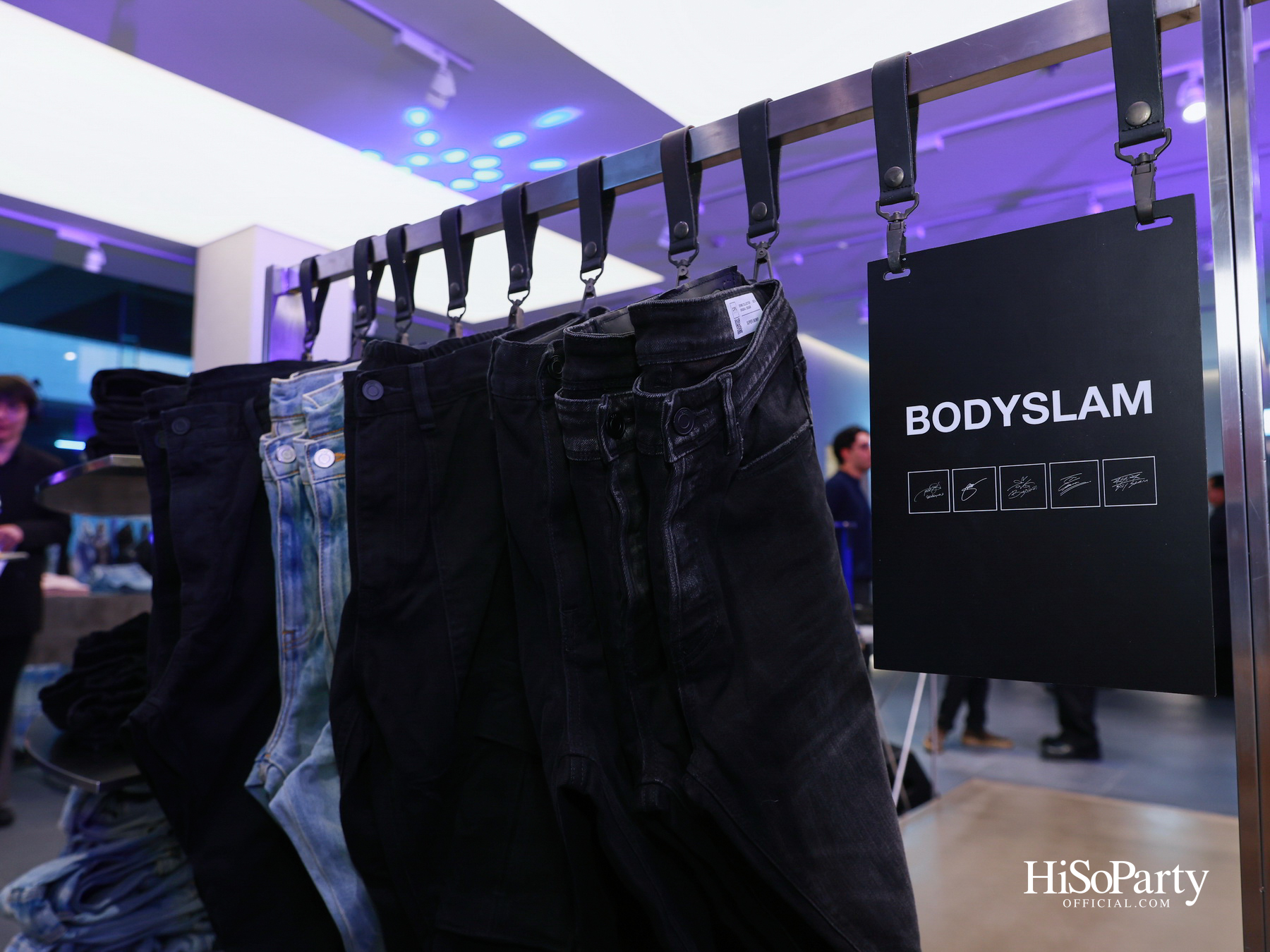 งานเปิดตัว ‘C  P  S Denim Rebellion’ คอลลาบอเรชั่นสุดขบถ ฉีกกรอบเดนิมดีไซน์ รังสรรค์ผ่านความเท่ของศิลปินดัง