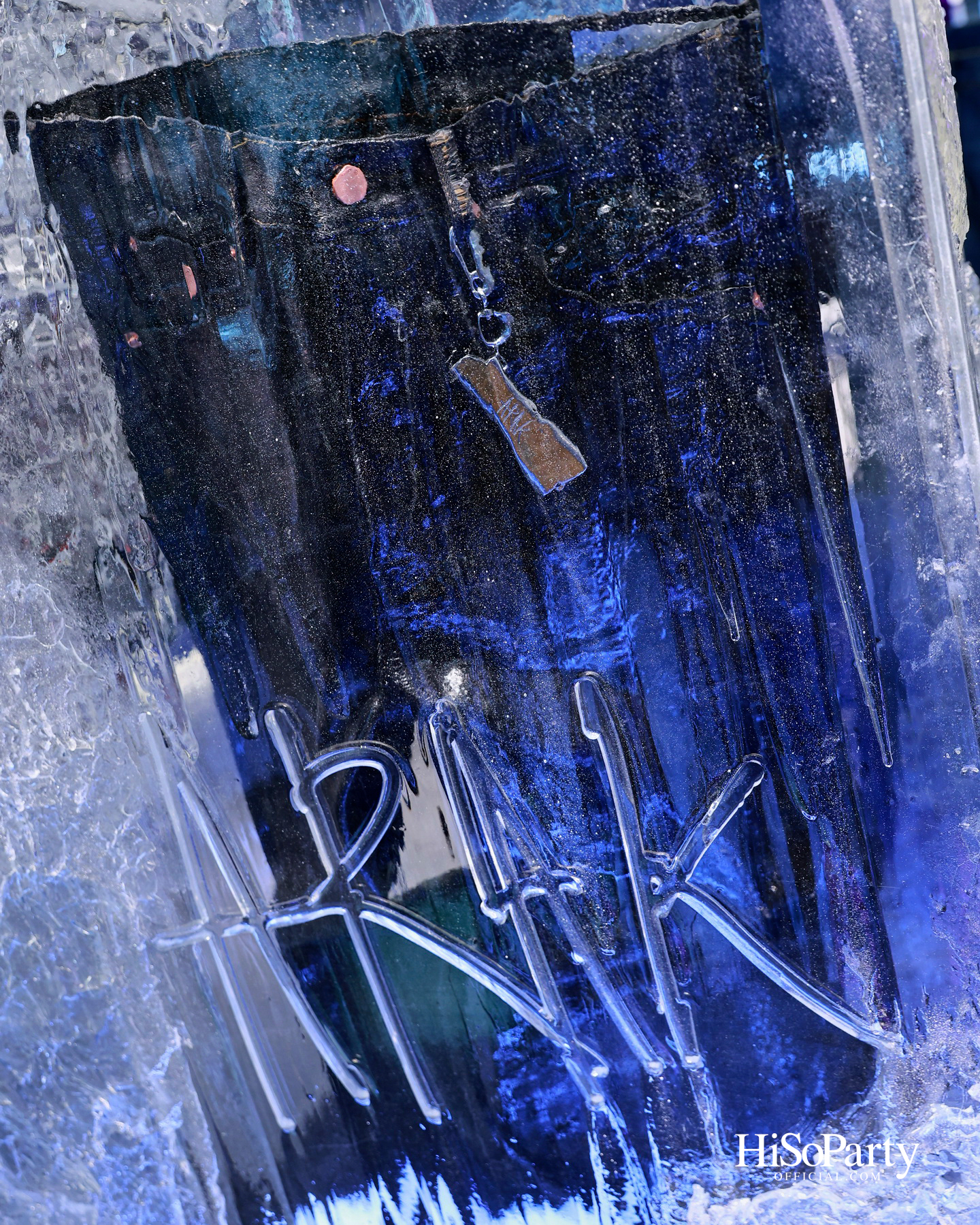 งานเปิดตัว ‘C  P  S Denim Rebellion’ คอลลาบอเรชั่นสุดขบถ ฉีกกรอบเดนิมดีไซน์ รังสรรค์ผ่านความเท่ของศิลปินดัง