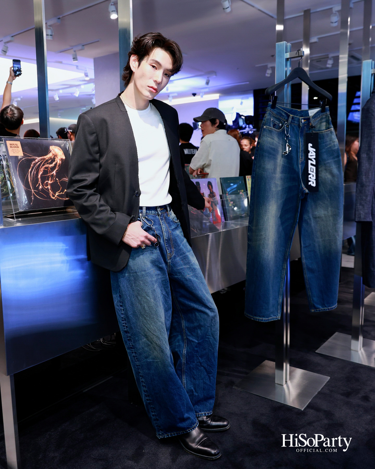 งานเปิดตัว ‘C  P  S Denim Rebellion’ คอลลาบอเรชั่นสุดขบถ ฉีกกรอบเดนิมดีไซน์ รังสรรค์ผ่านความเท่ของศิลปินดัง