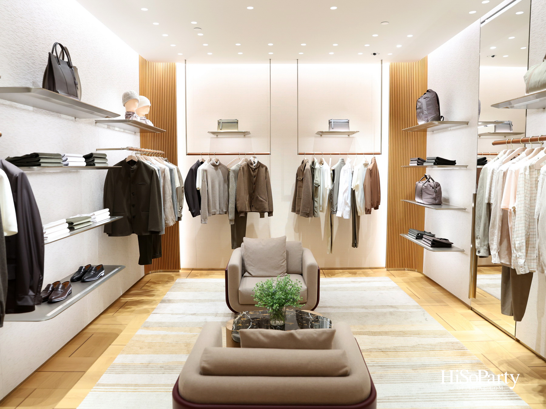 Loro Piana เฉลิมฉลองการเปิดบูติกแห่งใหม่ที่ ICONSIAM พร้อมนำเสนอคอลเลกชัน Spring/Summer 2026