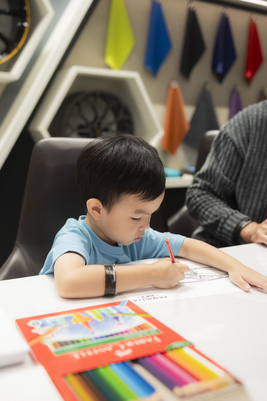 เรนาสโซ มอเตอร์ ชวนครอบครัวร่วมสร้างรอยยิ้ม ถ่ายทอดความสนุกสไตล์ ‘งานวัดไทย’ ในงาน LAMBORGHINI BANGKOK FAMIGLIA DAY