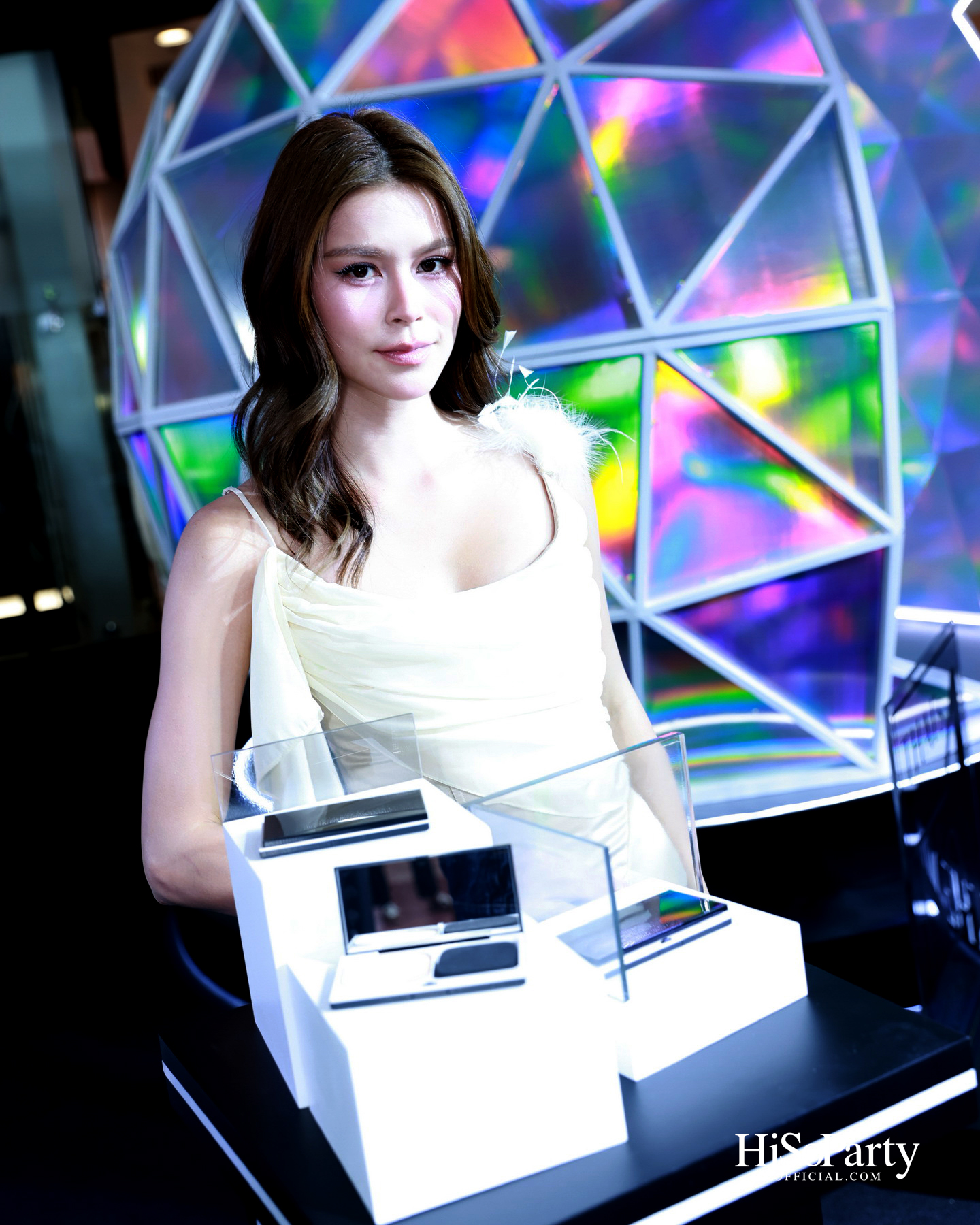 KANEBO เปิดตัว ‘MELTY FEEL WEAR II’ แป้งผสมรองพื้นนวัตกรรมใหม่ ครั้งแรกของโลกตอกย้ำแบรนด์ยอดขายอันดับ 1 ในไทย