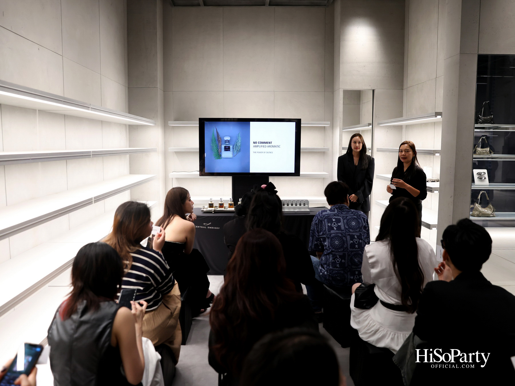 Balenciaga เปิดตัวคอลเลกชันน้ำหอมครั้งแรกในไทย พร้อมเผยแคปซูลคอลเลกชันร่วมกับ NBA