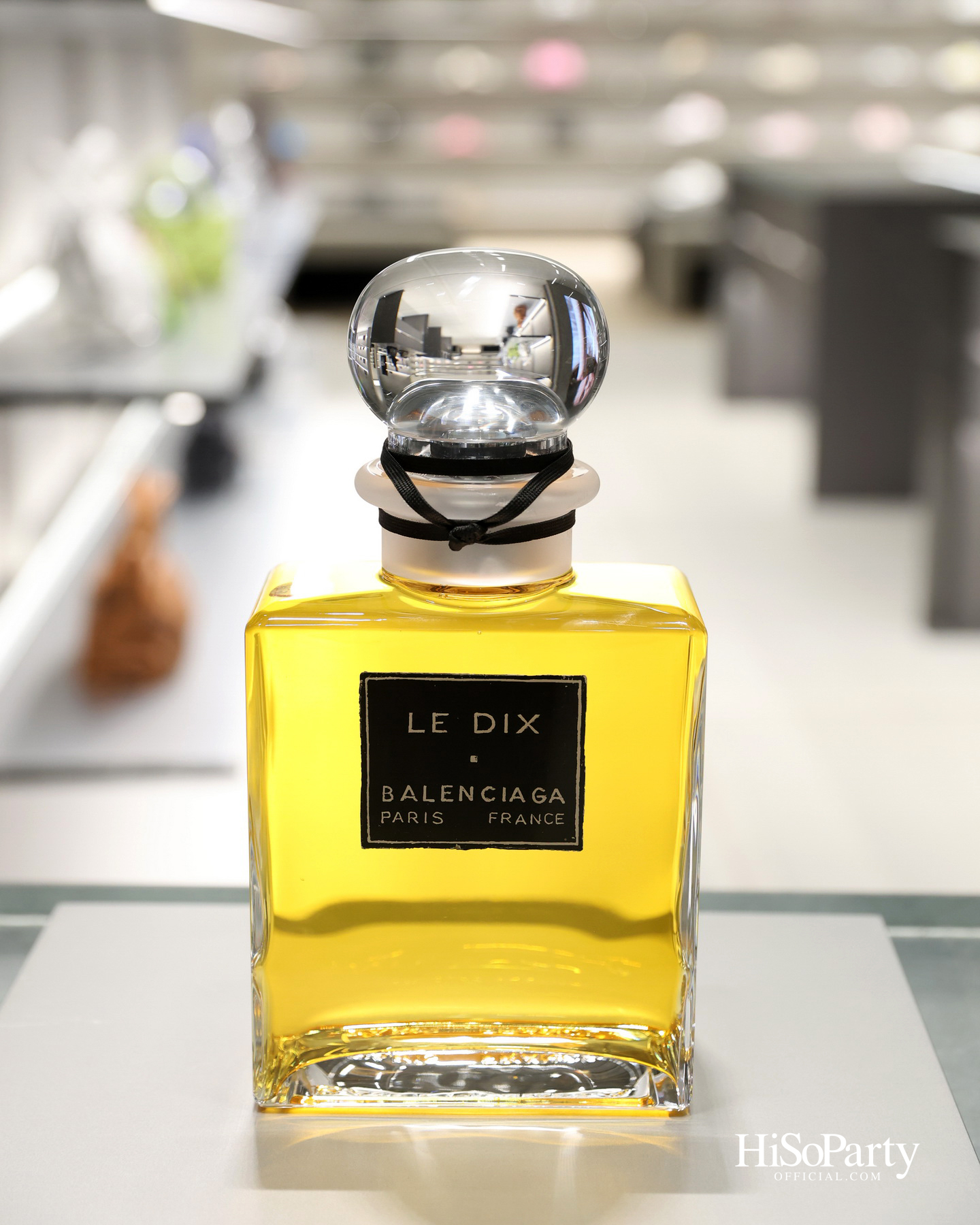 Balenciaga เปิดตัวคอลเลกชันน้ำหอมครั้งแรกในไทย พร้อมเผยแคปซูลคอลเลกชันร่วมกับ NBA