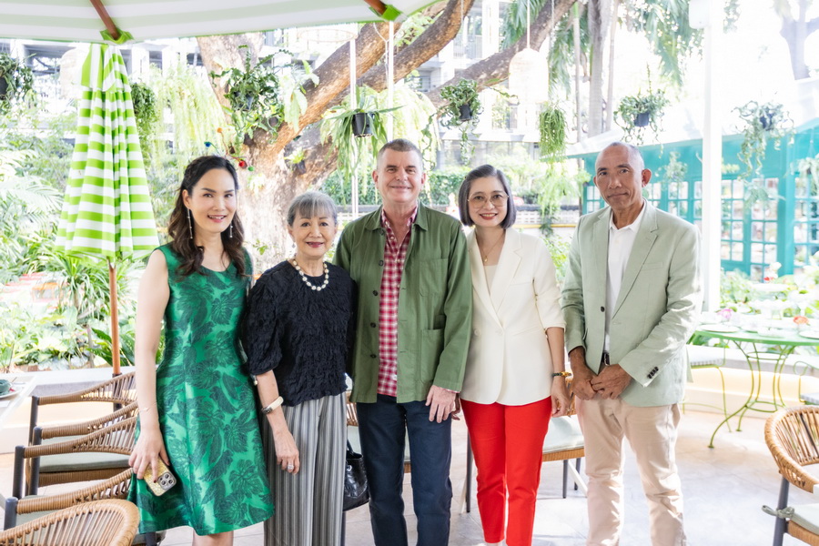 The House 94 แหล่งแฮงเอาต์ใหม่ใจกลางสุขุมวิท กับงาน ‘Christmas Magical @The House 94’ ที่อบอวลด้วยช่วงเวลาแห่งความสุข