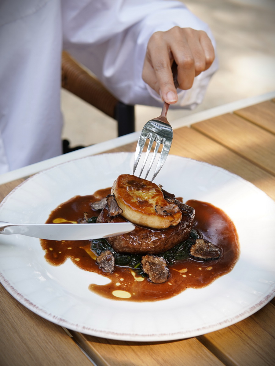 The House 94 แหล่งแฮงเอาต์ใหม่ใจกลางสุขุมวิท กับงาน ‘Christmas Magical @The House 94’ ที่อบอวลด้วยช่วงเวลาแห่งความสุข