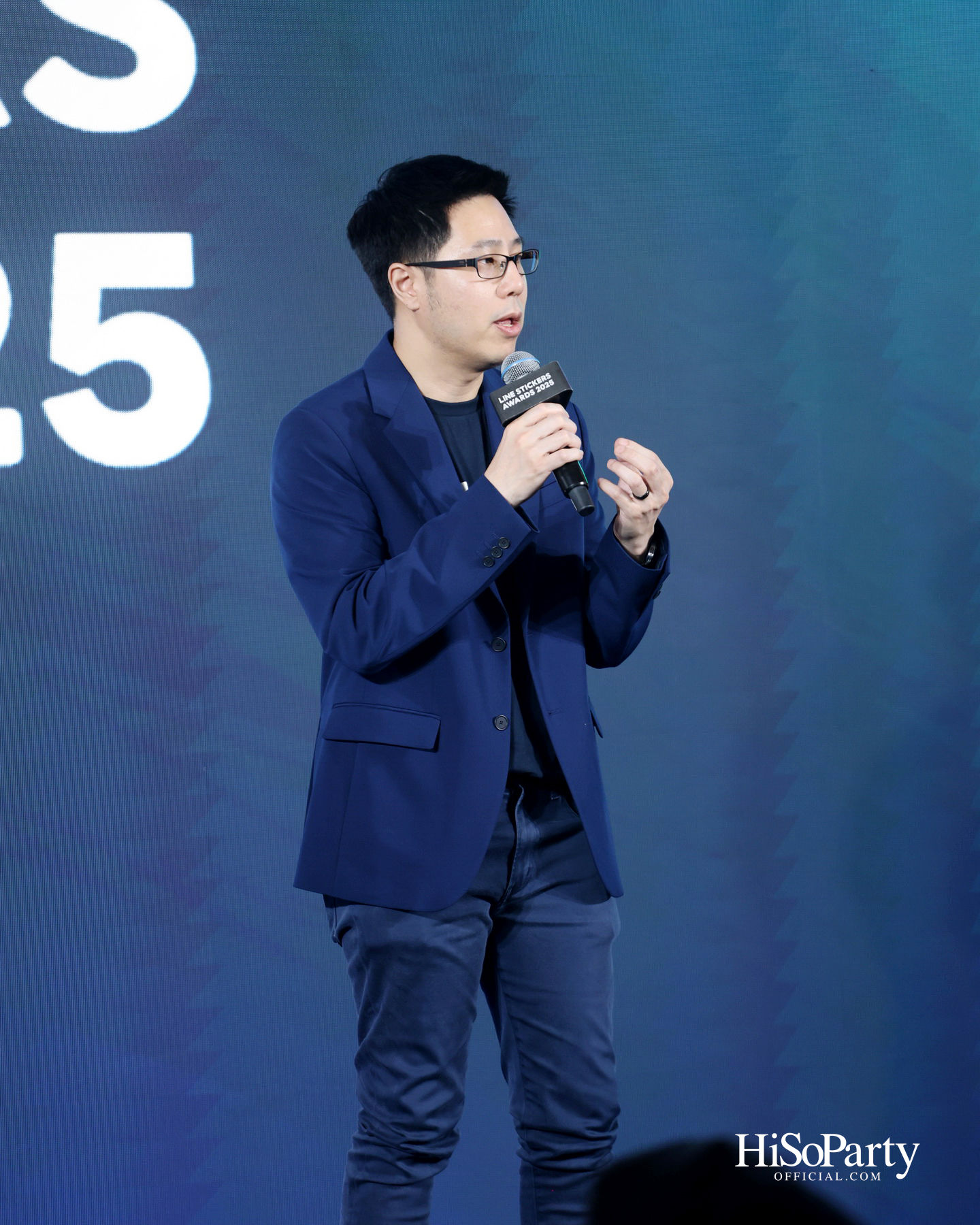 LINE STICKERS AWARDS 2025 เปิดพื้นที่จักรวาลแห่งความคิดสร้างสรรค์ ใจกลางเซ็นทรัลเวิลด์