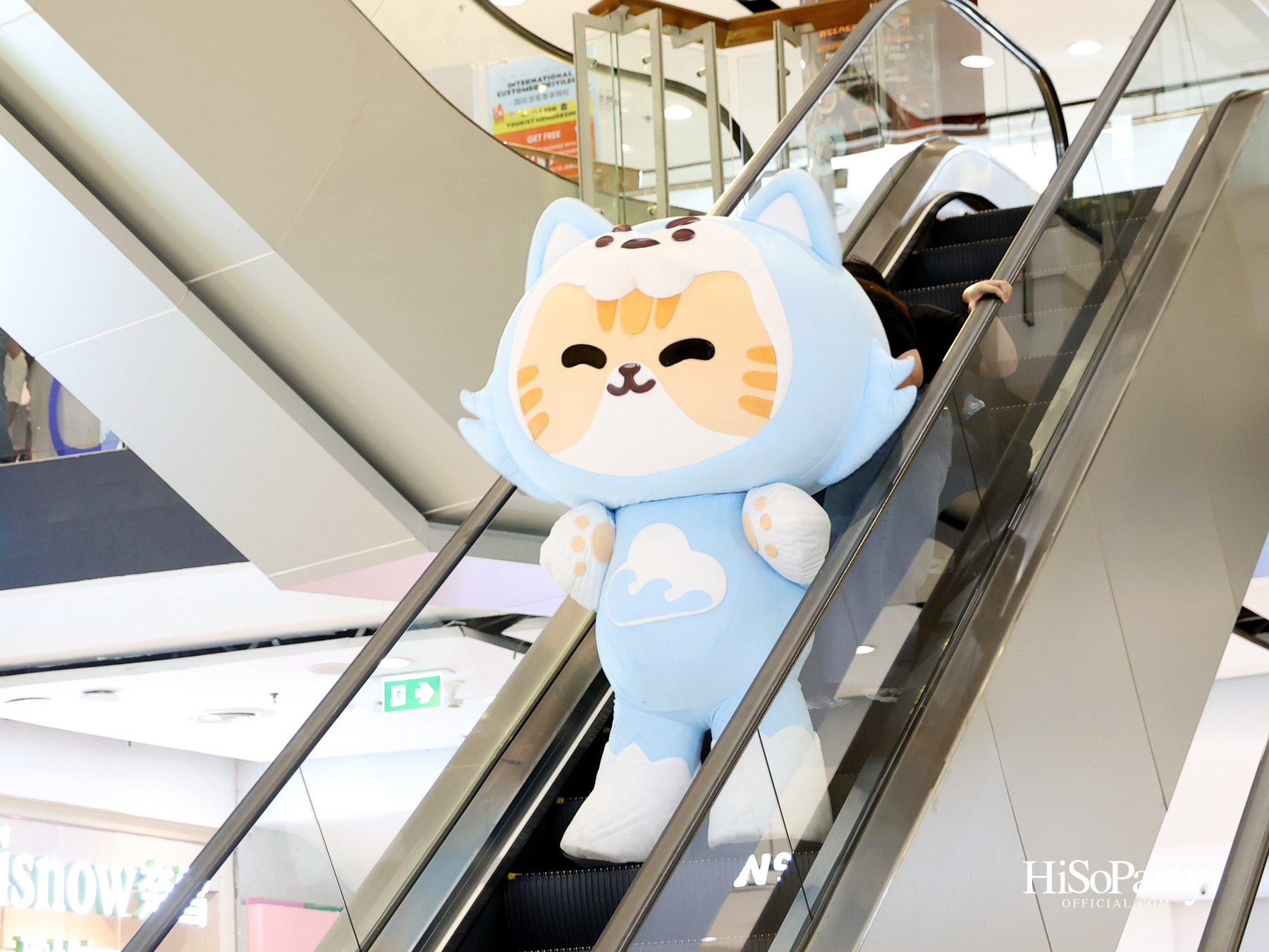 LINE STICKERS AWARDS 2025 เปิดพื้นที่จักรวาลแห่งความคิดสร้างสรรค์ ใจกลางเซ็นทรัลเวิลด์