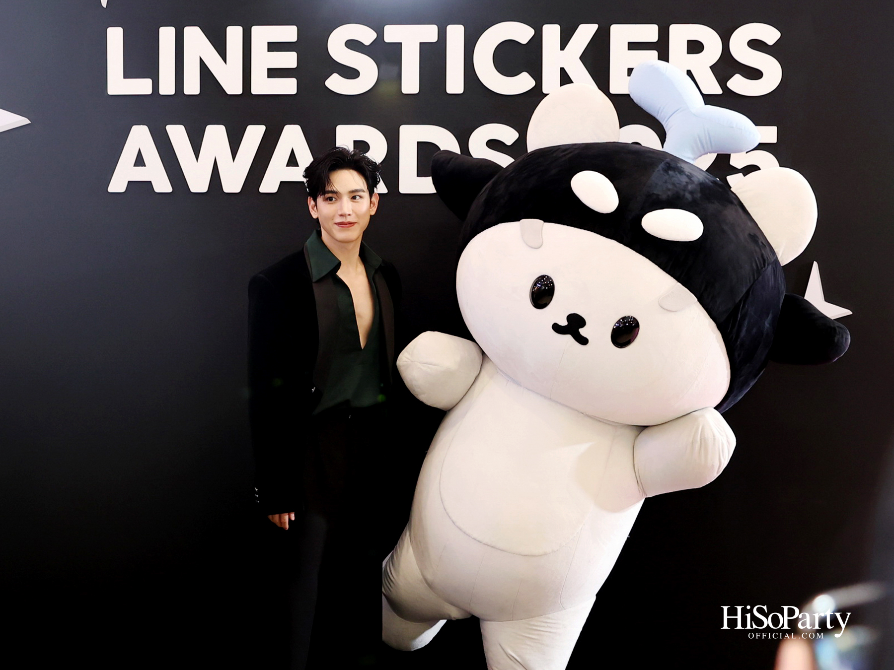 LINE STICKERS AWARDS 2025 เปิดพื้นที่จักรวาลแห่งความคิดสร้างสรรค์ ใจกลางเซ็นทรัลเวิลด์