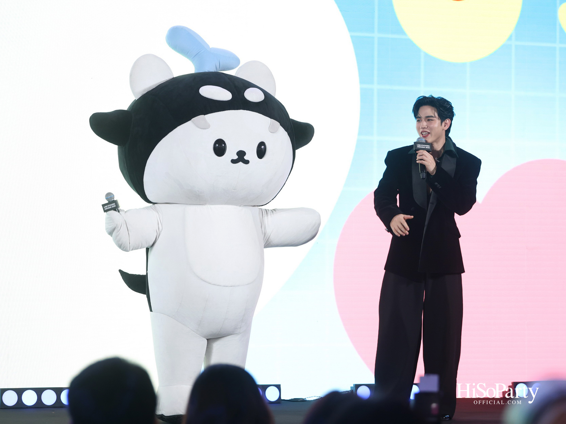 LINE STICKERS AWARDS 2025 เปิดพื้นที่จักรวาลแห่งความคิดสร้างสรรค์ ใจกลางเซ็นทรัลเวิลด์