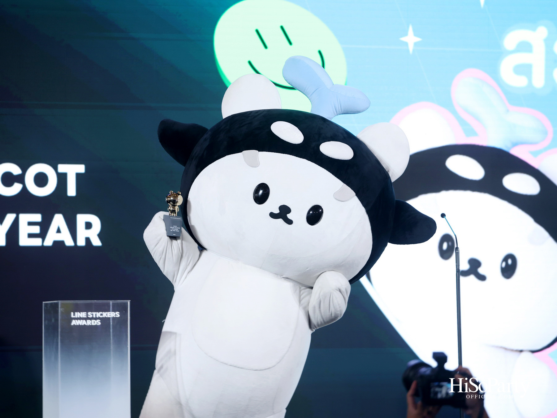 LINE STICKERS AWARDS 2025 เปิดพื้นที่จักรวาลแห่งความคิดสร้างสรรค์ ใจกลางเซ็นทรัลเวิลด์