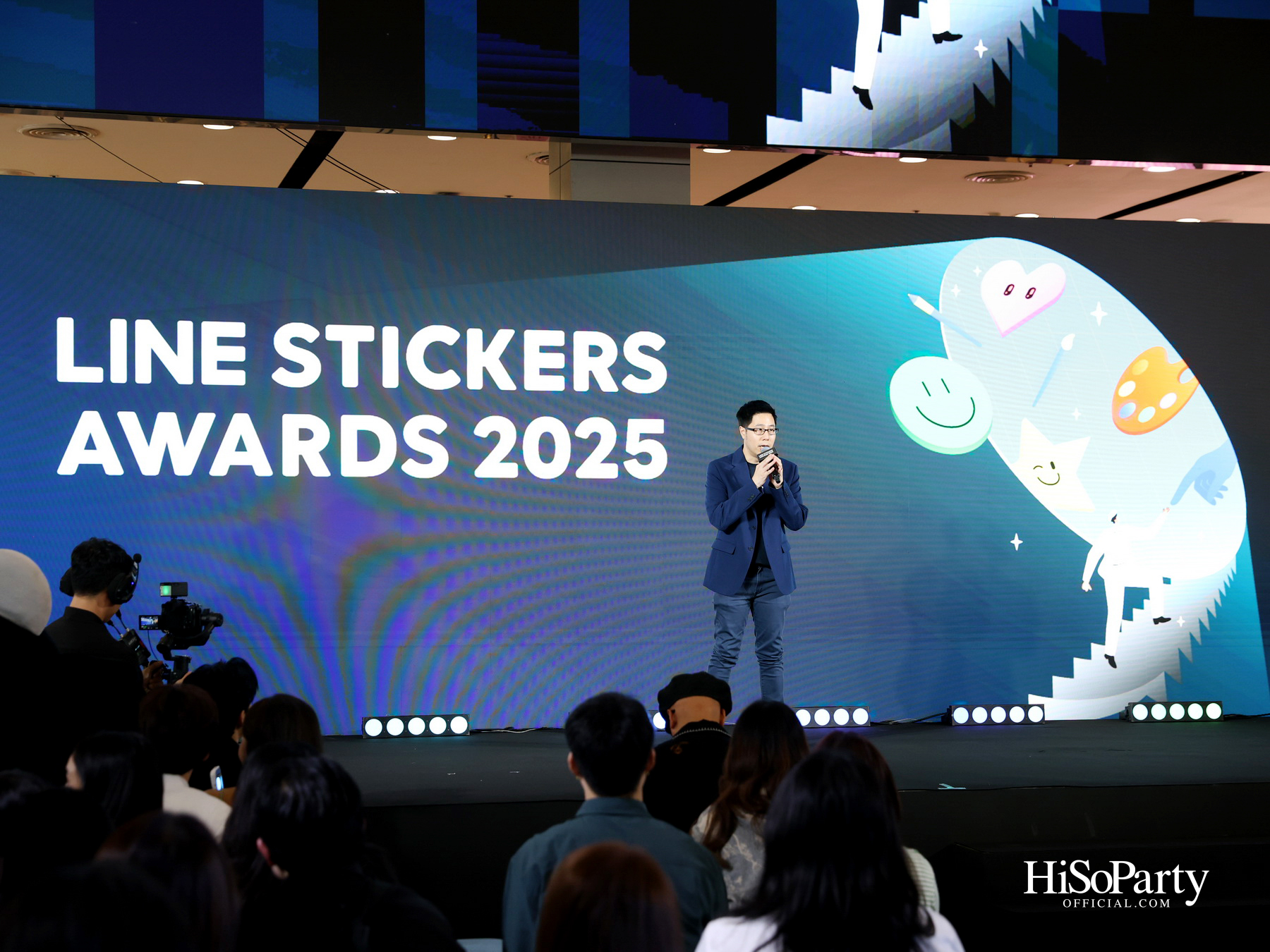 LINE STICKERS AWARDS 2025 เปิดพื้นที่จักรวาลแห่งความคิดสร้างสรรค์ ใจกลางเซ็นทรัลเวิลด์