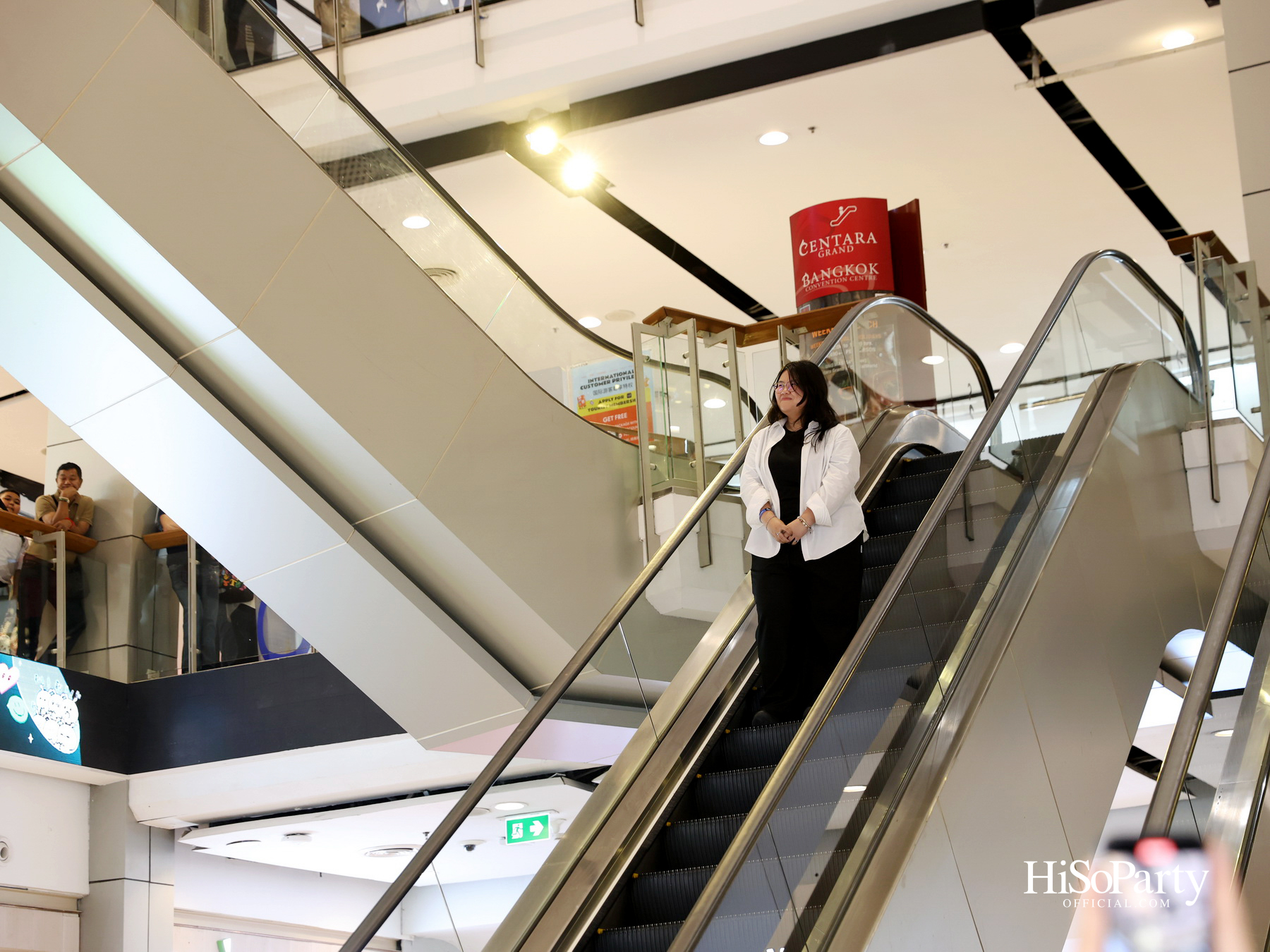 LINE STICKERS AWARDS 2025 เปิดพื้นที่จักรวาลแห่งความคิดสร้างสรรค์ ใจกลางเซ็นทรัลเวิลด์