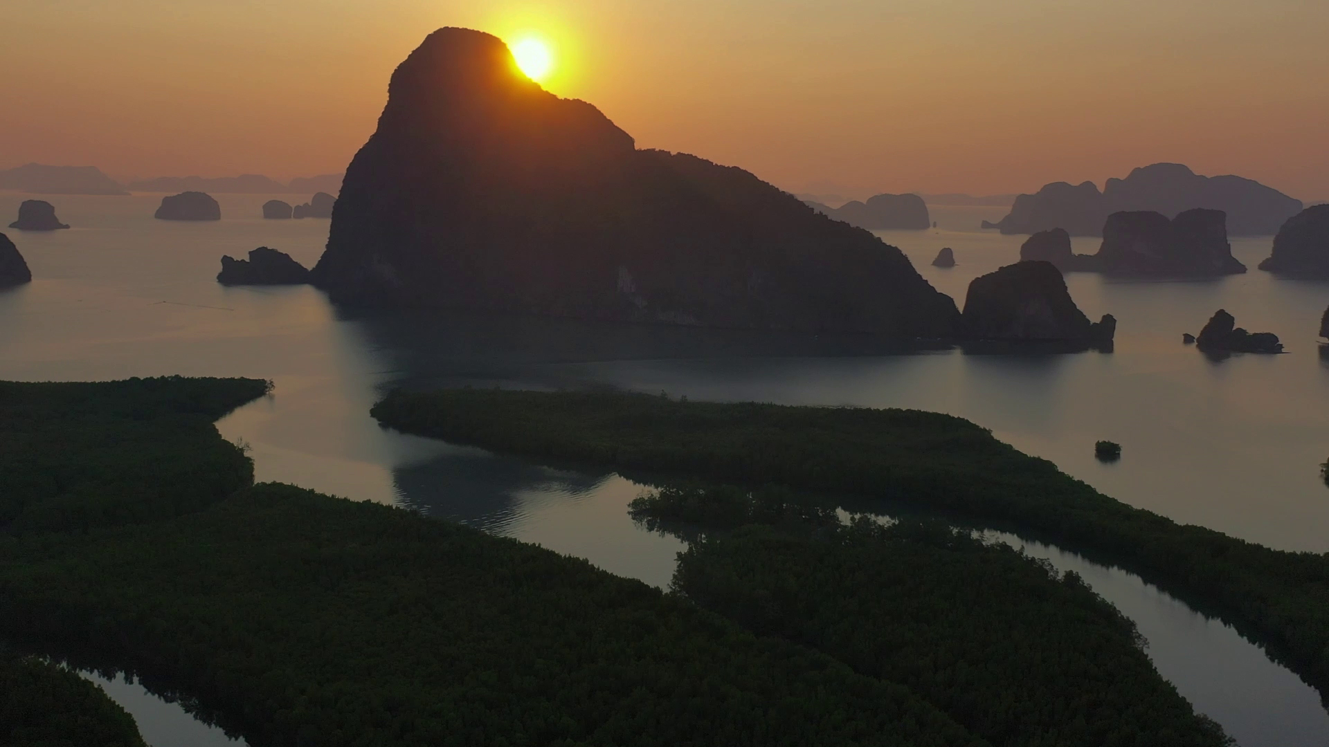 ททท. เปิดตัว ‘คุณลิซ่า – ลลิษา มโนบาล’ Amazing Thailand Ambassador ถ่ายทอดเสน่ห์ไทยผ่านแคมเปญ ‘Feel All The Feelings’