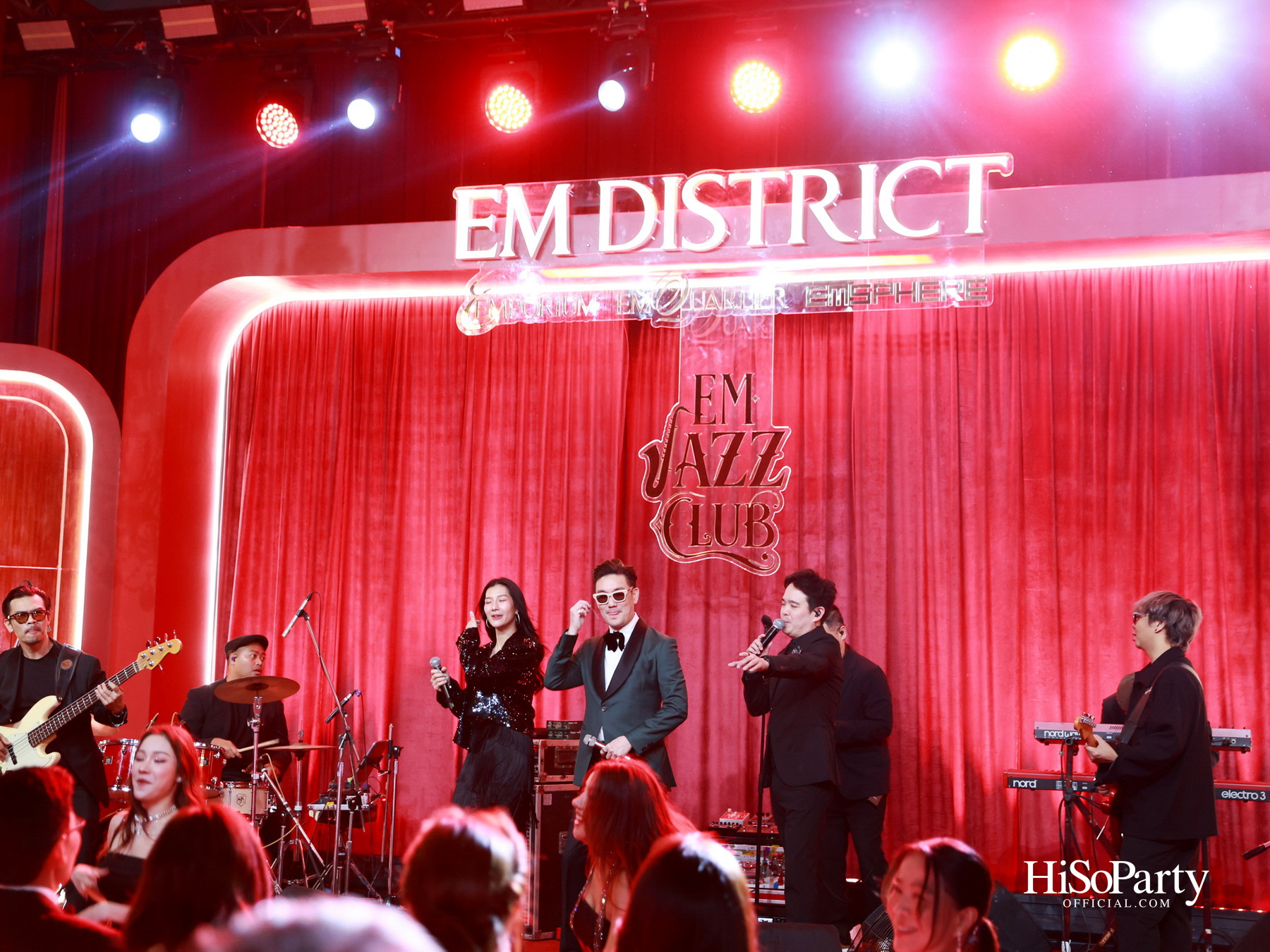  เอ็ม ดิสทริค เนรมิตค่ำคืน ‘EM DISTRICT: EM JAZZ CLUB’ ขอบคุณลูกค้าคนสำคัญในบรรยากาศแจ๊สบาร์สไตล์นิวยอร์ก