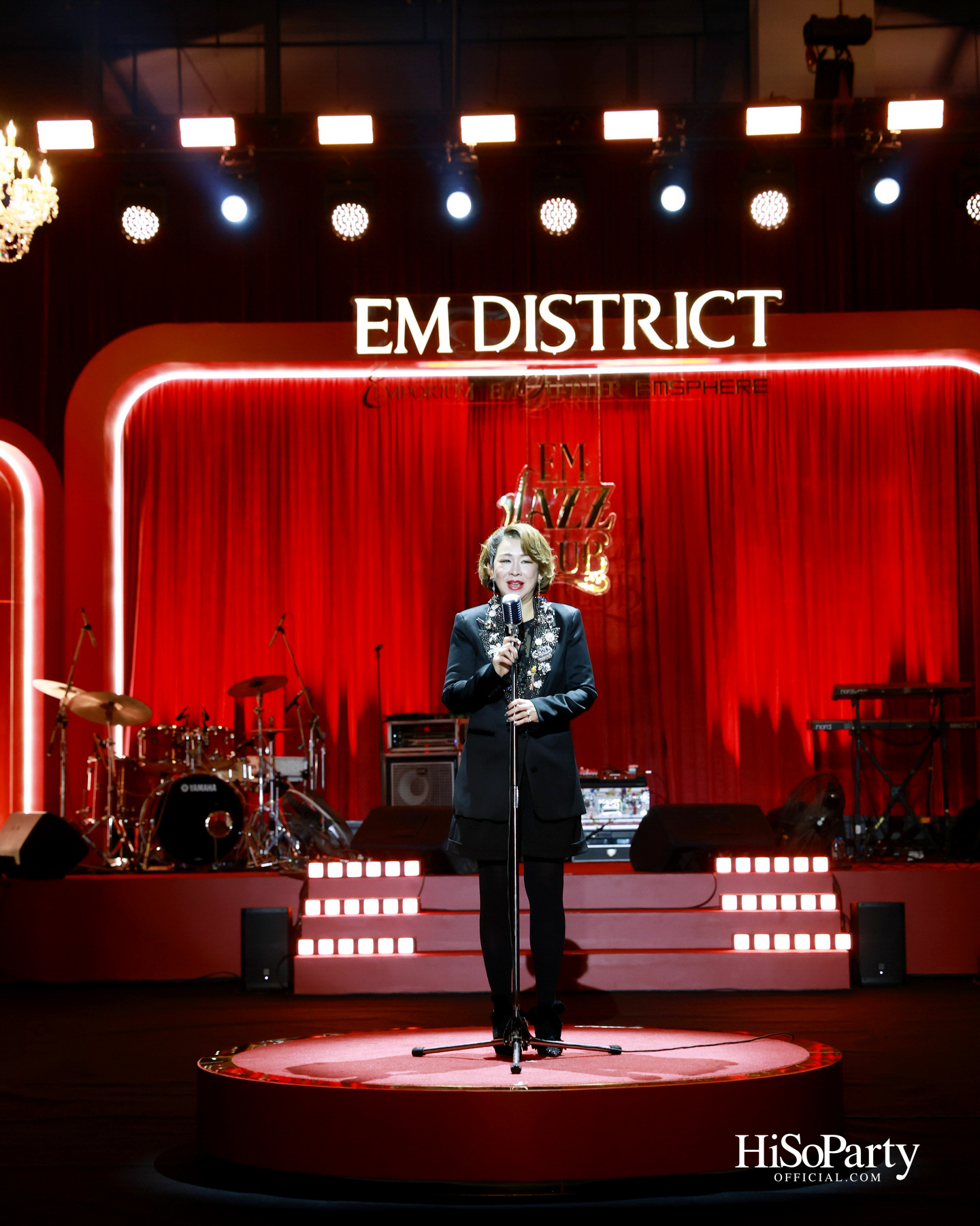  เอ็ม ดิสทริค เนรมิตค่ำคืน ‘EM DISTRICT: EM JAZZ CLUB’ ขอบคุณลูกค้าคนสำคัญในบรรยากาศแจ๊สบาร์สไตล์นิวยอร์ก