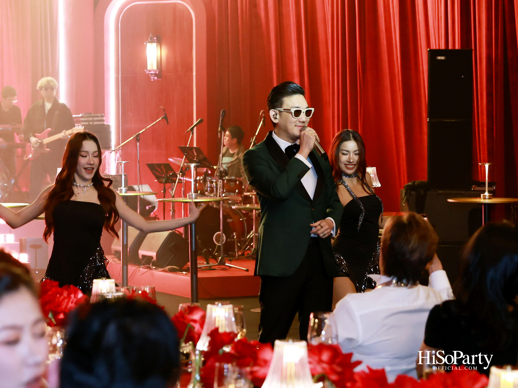  เอ็ม ดิสทริค เนรมิตค่ำคืน ‘EM DISTRICT: EM JAZZ CLUB’ ขอบคุณลูกค้าคนสำคัญในบรรยากาศแจ๊สบาร์สไตล์นิวยอร์ก