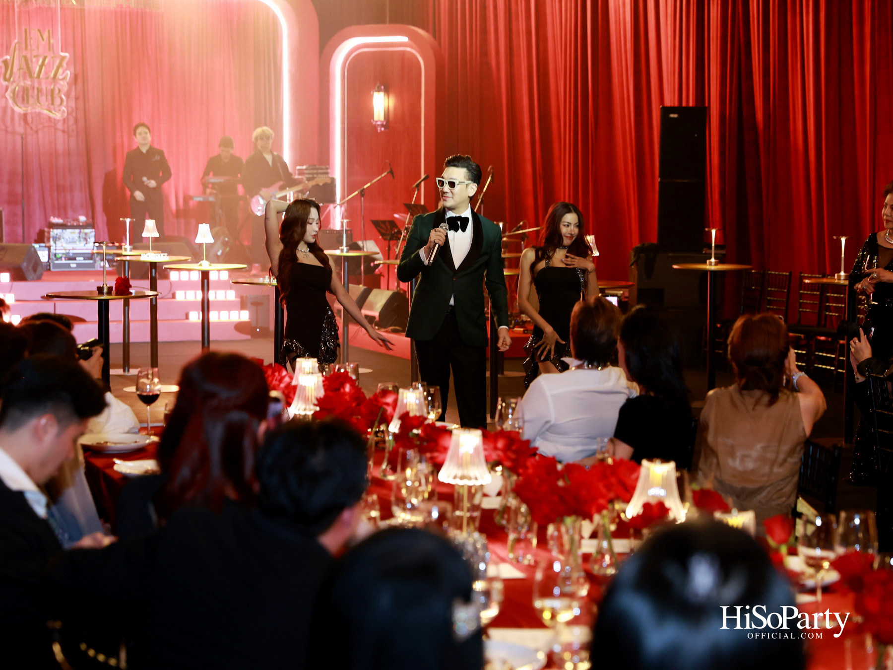  เอ็ม ดิสทริค เนรมิตค่ำคืน ‘EM DISTRICT: EM JAZZ CLUB’ ขอบคุณลูกค้าคนสำคัญในบรรยากาศแจ๊สบาร์สไตล์นิวยอร์ก