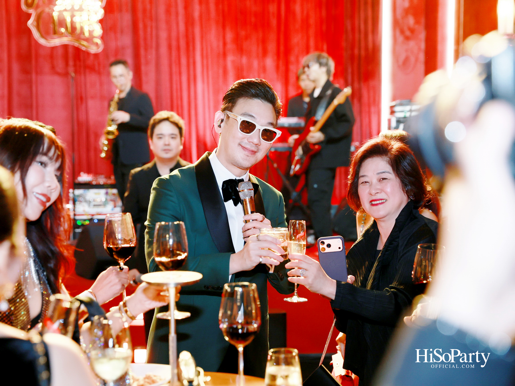  เอ็ม ดิสทริค เนรมิตค่ำคืน ‘EM DISTRICT: EM JAZZ CLUB’ ขอบคุณลูกค้าคนสำคัญในบรรยากาศแจ๊สบาร์สไตล์นิวยอร์ก