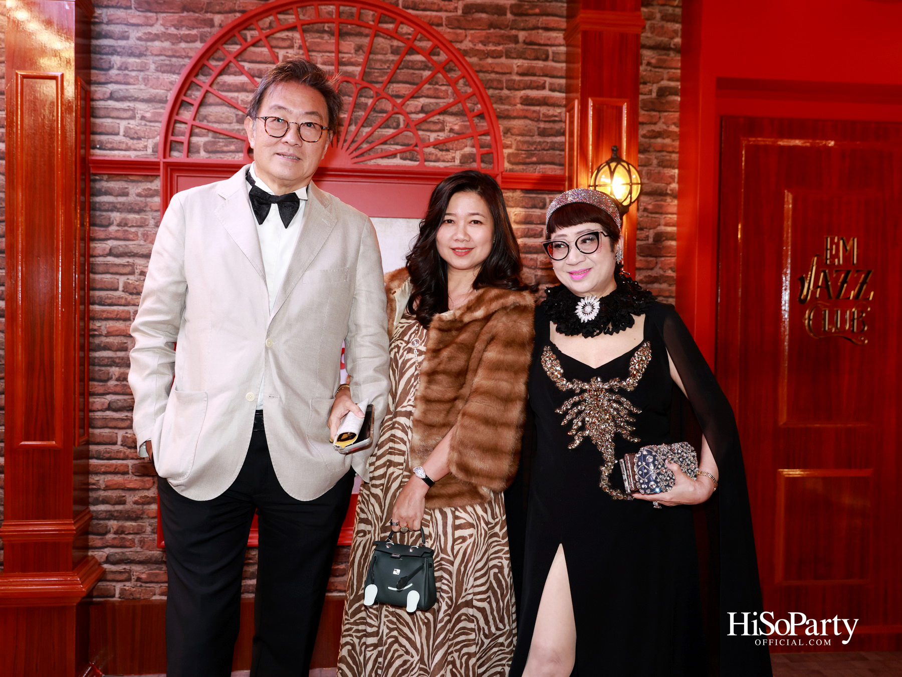  เอ็ม ดิสทริค เนรมิตค่ำคืน ‘EM DISTRICT: EM JAZZ CLUB’ ขอบคุณลูกค้าคนสำคัญในบรรยากาศแจ๊สบาร์สไตล์นิวยอร์ก